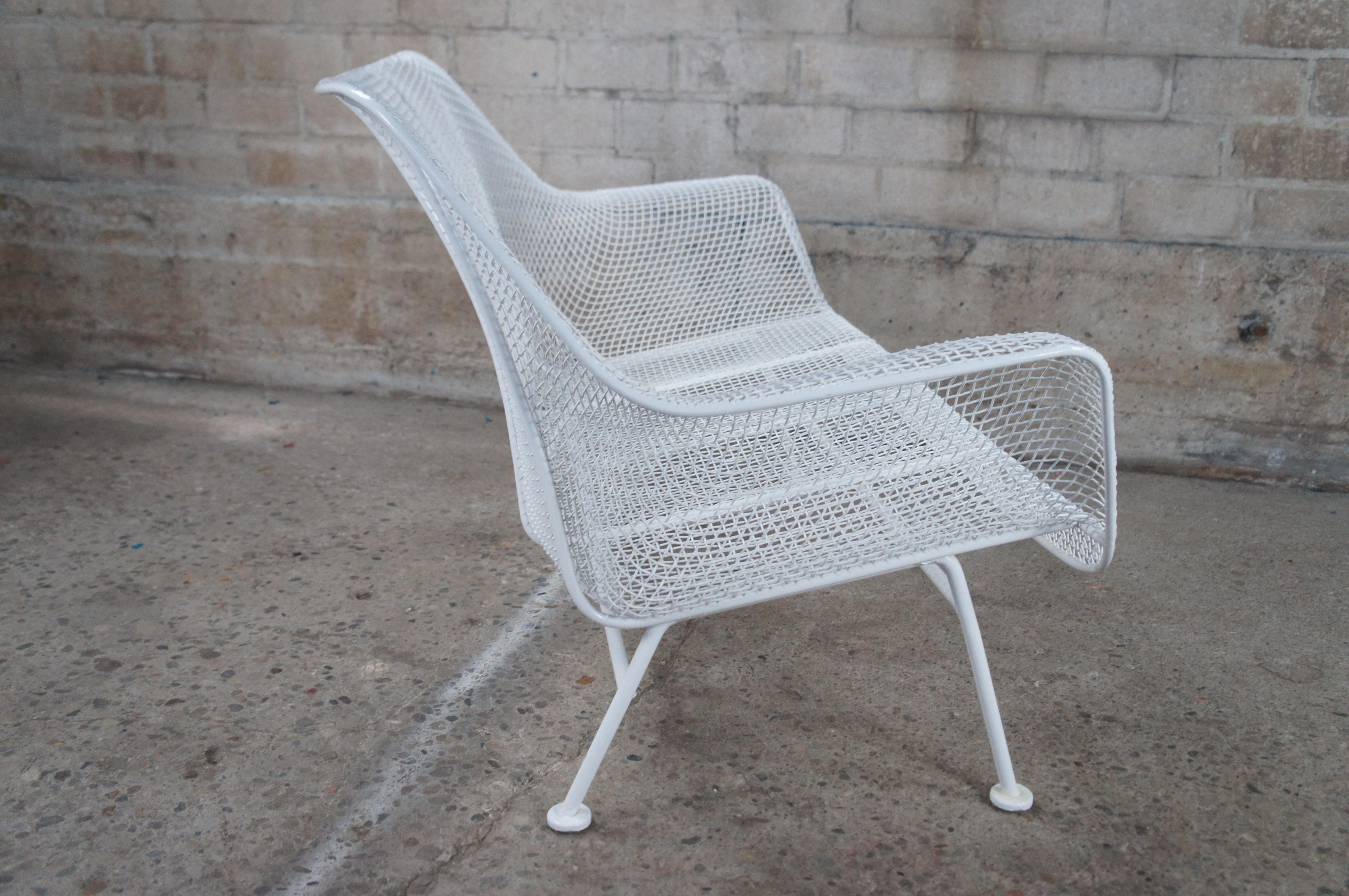 Canapé de patio en maille Sculptura mi-siècle moderne Russell Woodard, 52 po. en vente 5