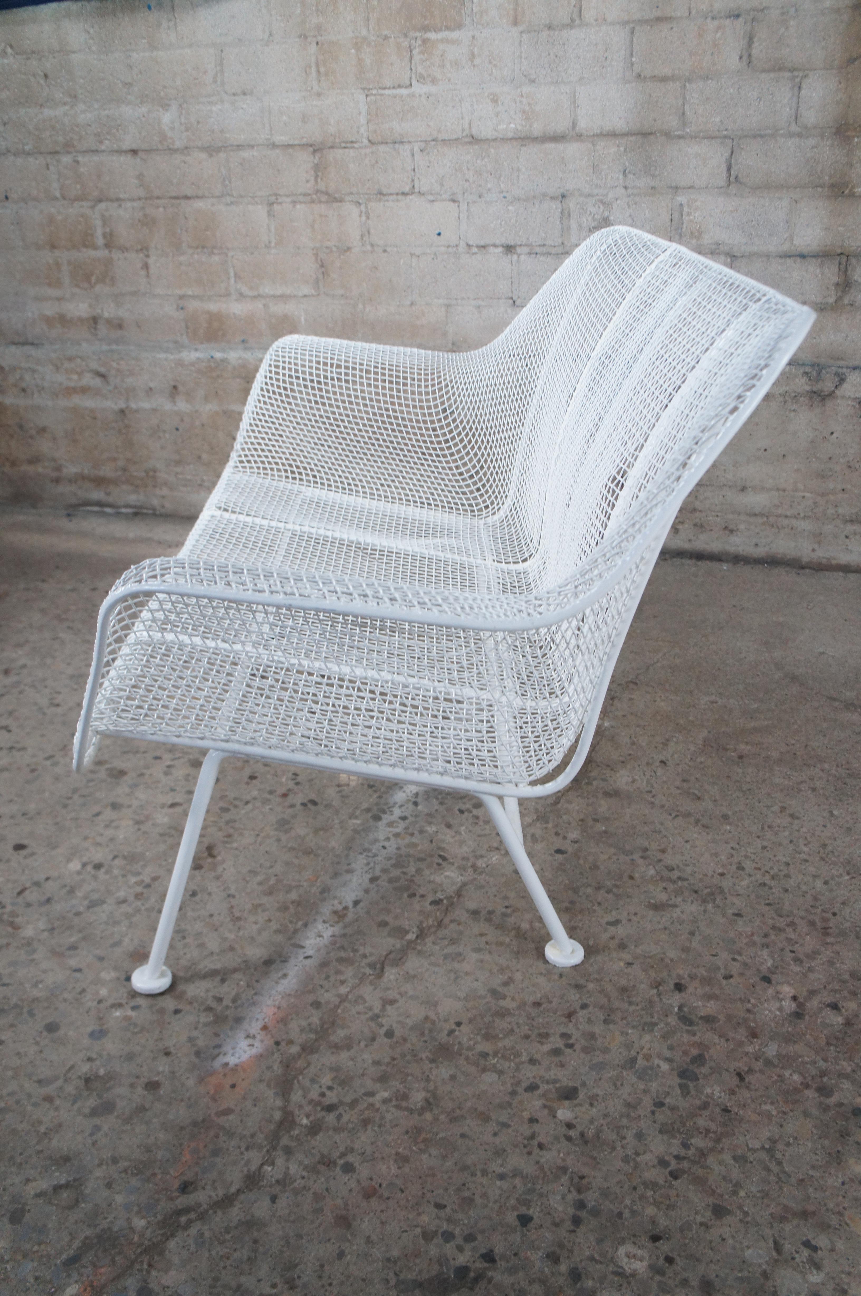 Russell Woodard Mid Century Modern Sculptura Mesh Patio Settee & Rocking Chair For Sale 4