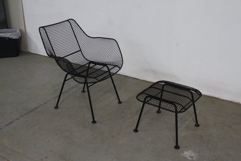Mid-Century Modern Russell Woodard Sculptura Outdoor Mesh Iron Lounge Chair For Sale 10
