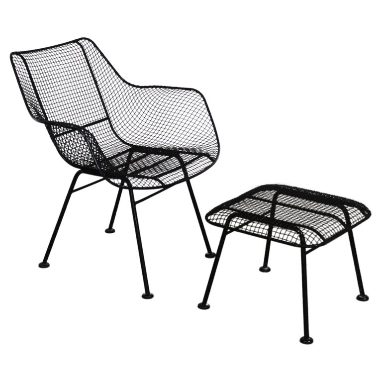 Mid-Century Modern Russell Woodard Sculptura Outdoor Mesh Iron Lounge Chair For Sale