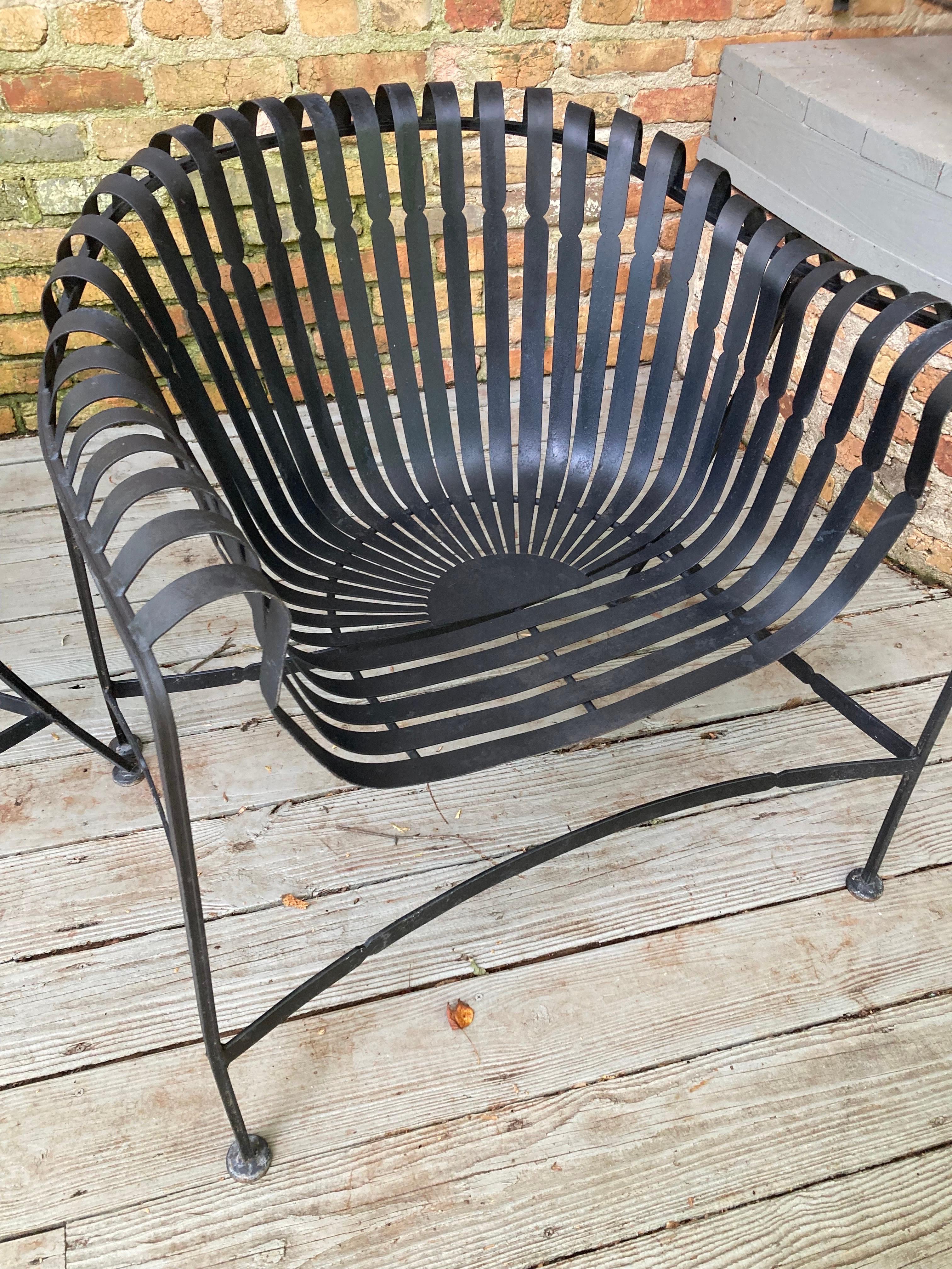 American mid century modern russell woodard strap iron loungers - a pair For Sale