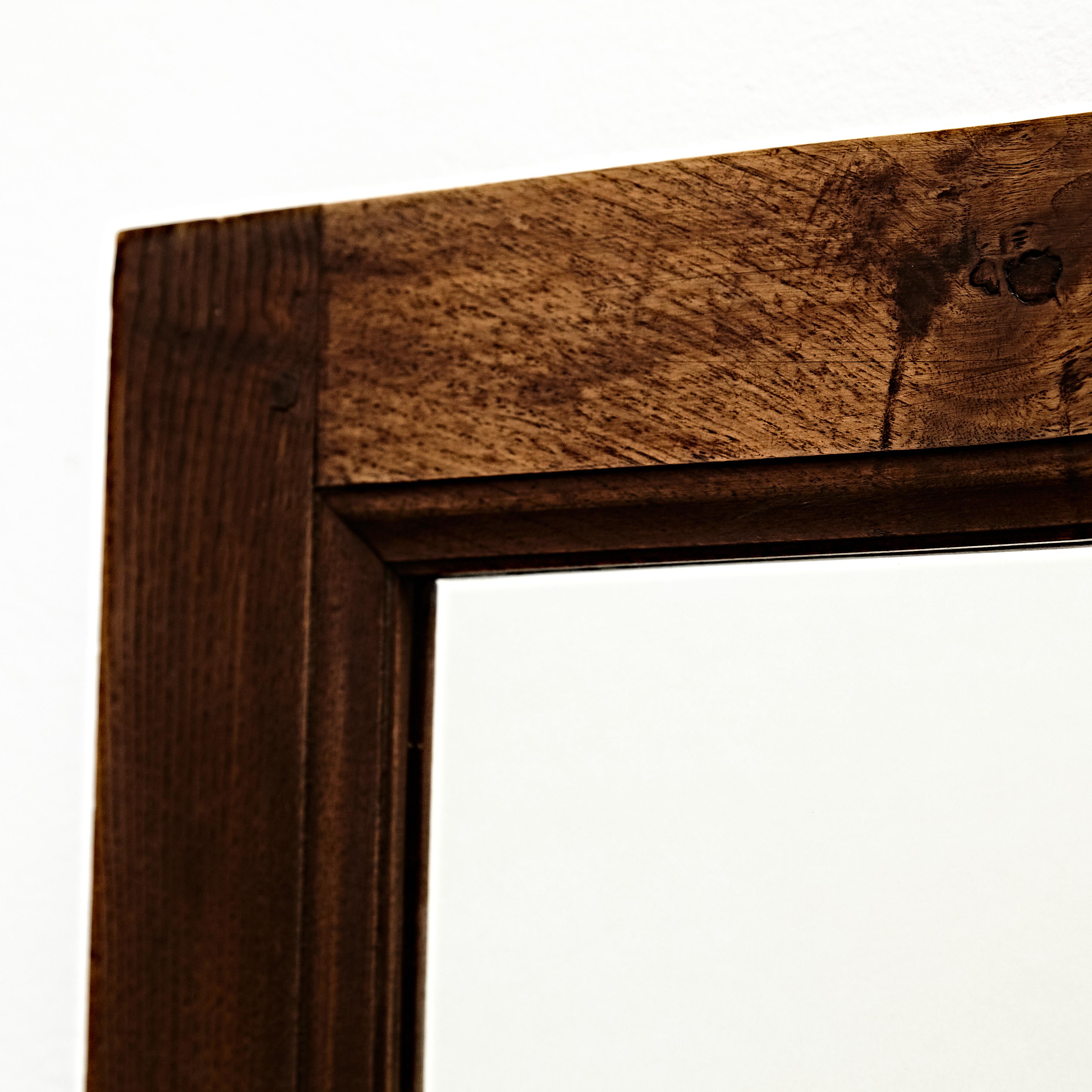 Moderner rustikaler Holzspiegel aus der Mitte des Jahrhunderts, um 1960 (Mitte des 20. Jahrhunderts) im Angebot