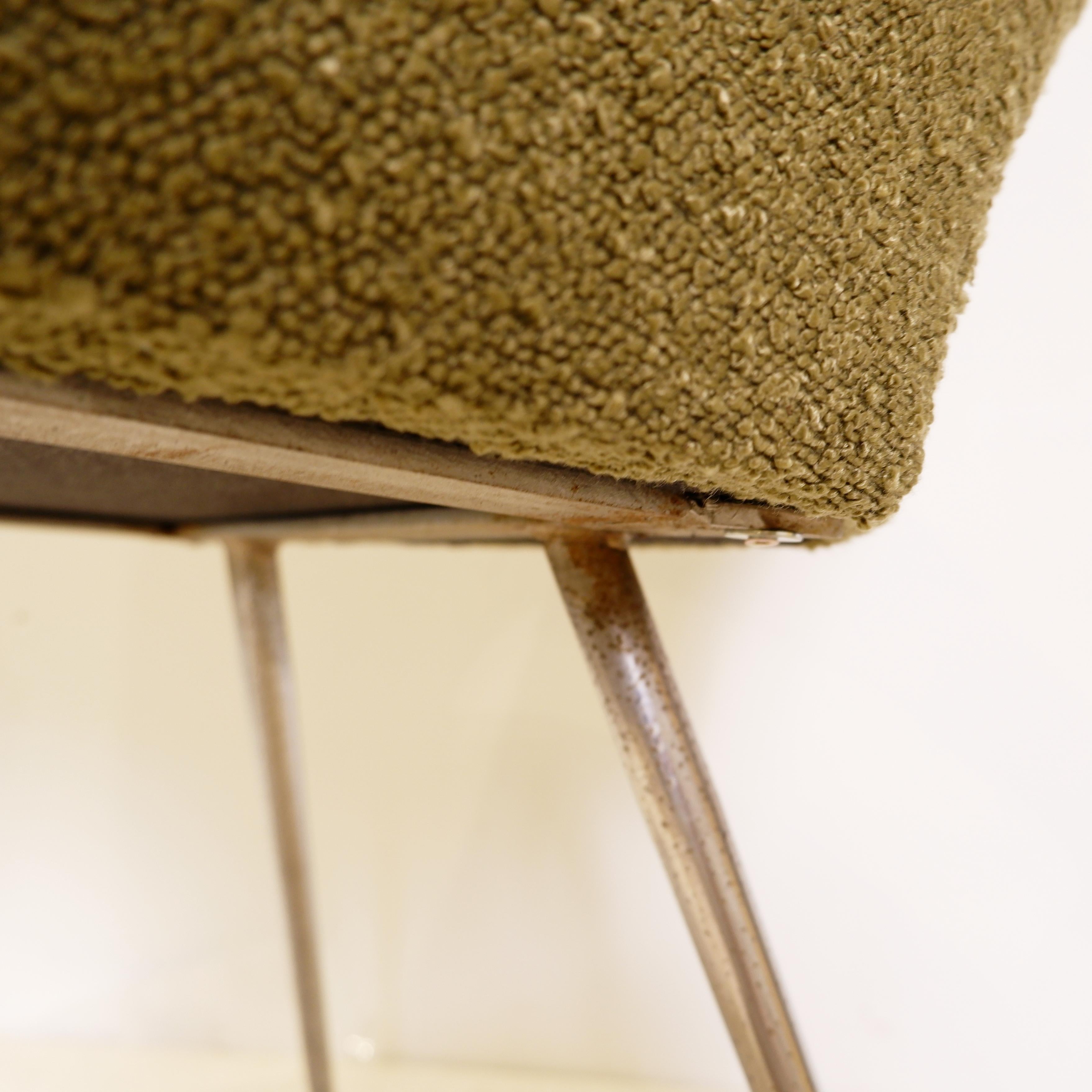 XX secolo Poltrone Saarinen del Mid Century Modern, set di 2 &New Upholstery in vendita