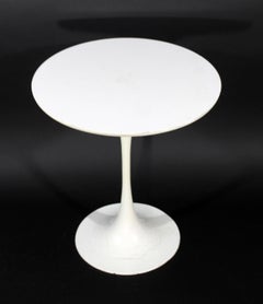 Mid-Century Modern Saarinen for Knoll Tulip Pedestal Side End Table, 1960s