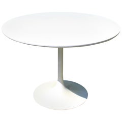 Mid-Century Modern Saarinen Style Round White Tulip Dinette Table, 1960s