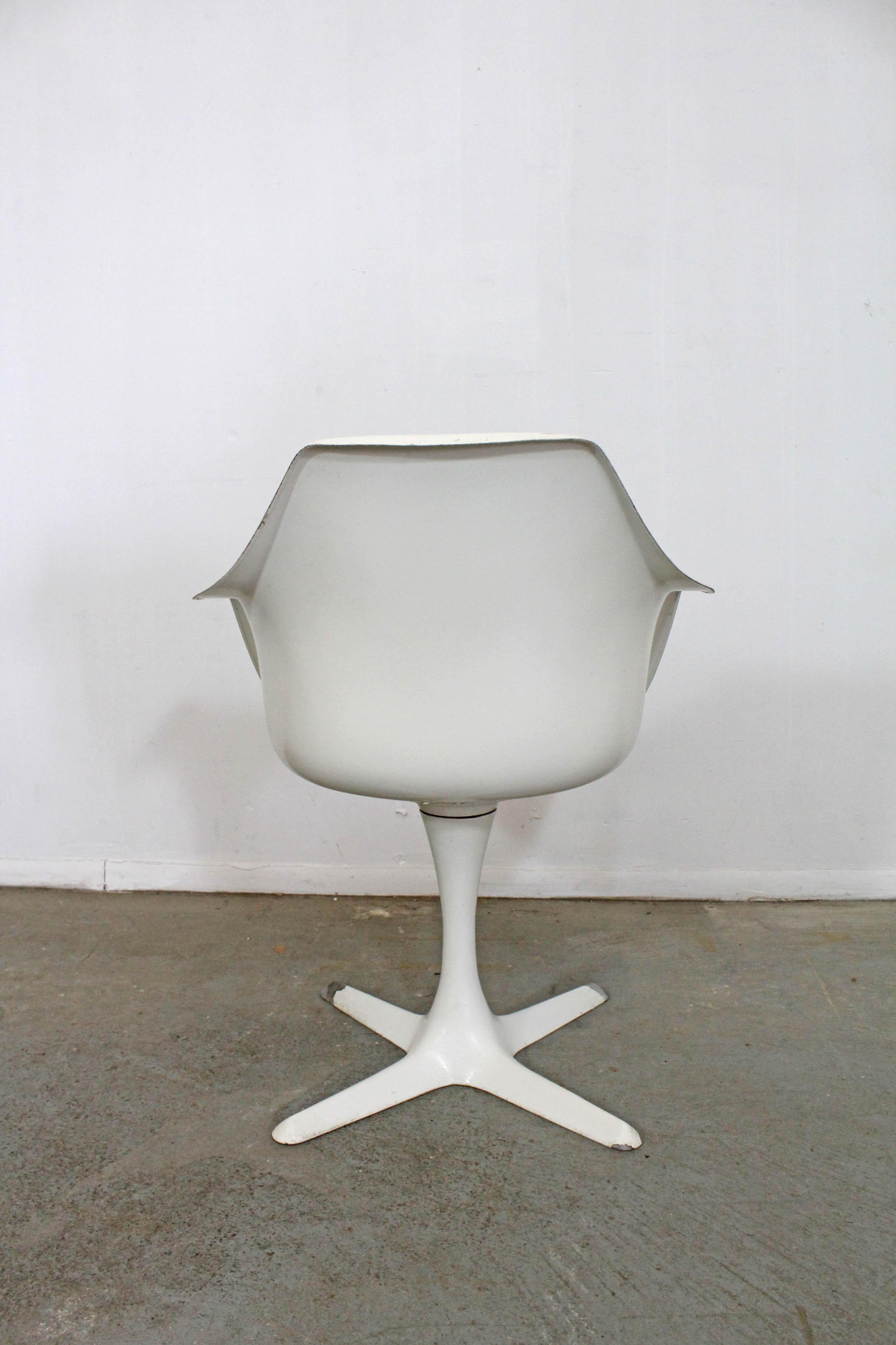 American Mid-Century Modern Saarinen-Style Burke Tulip Arm Dining Chair
