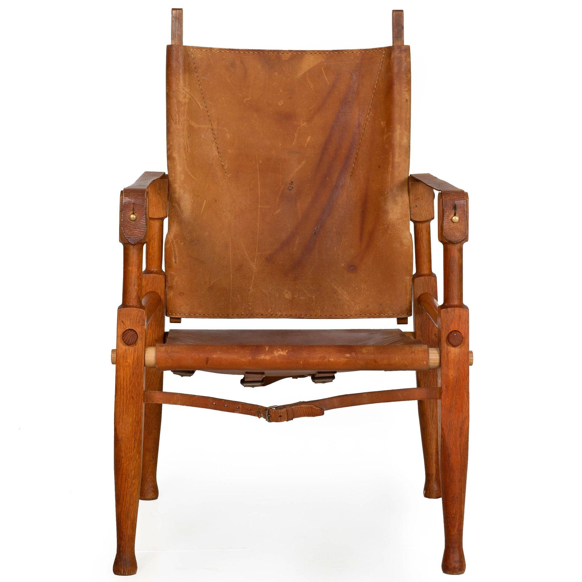LEATHER AND OAK 