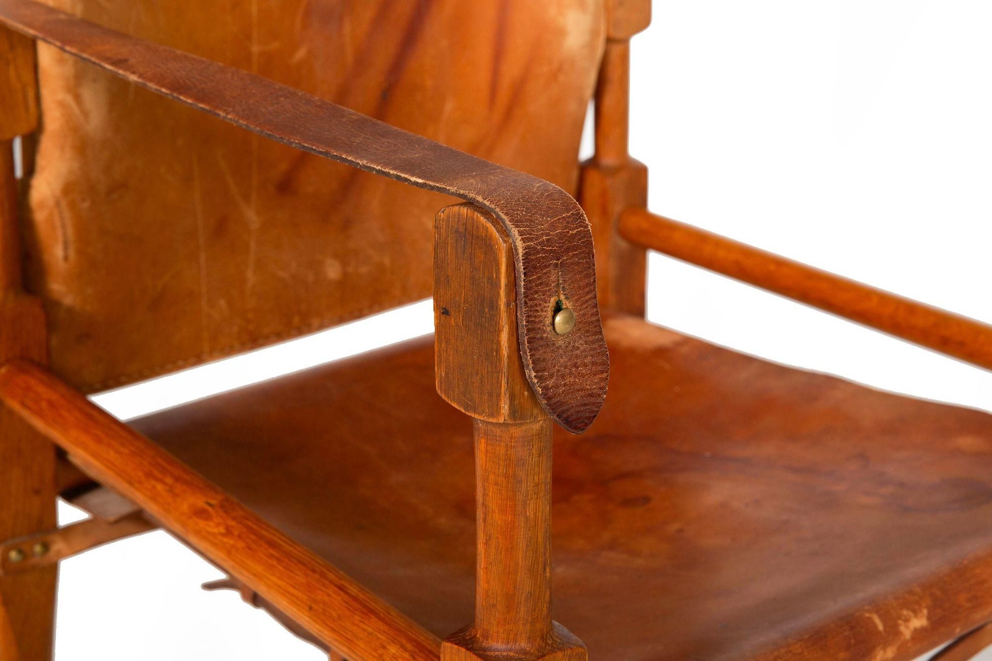 Mid-Century Modern “Safari” Chair in Leather and Oak by Wilhelm Kienzle, 1950s For Sale 2