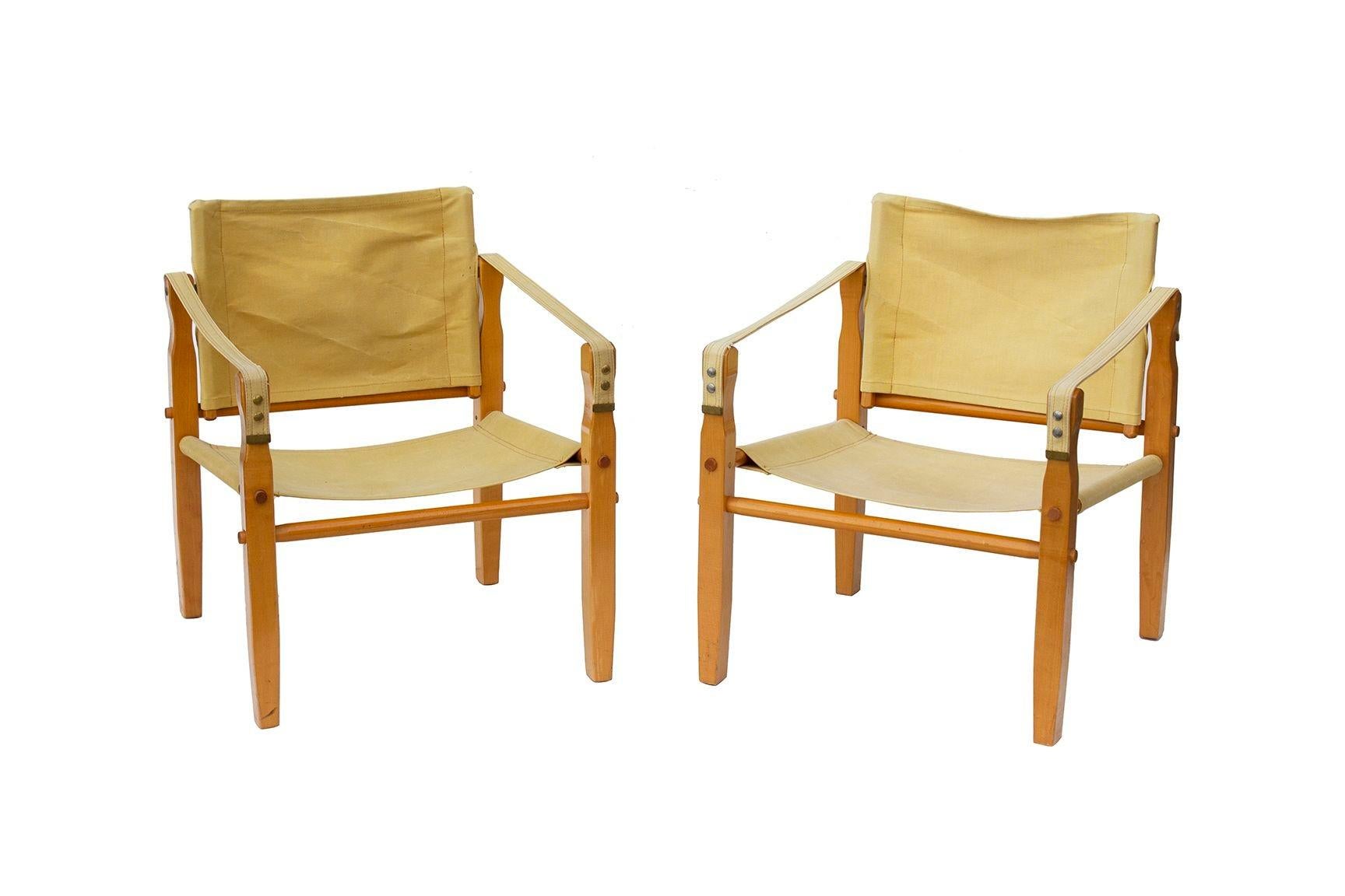 USA, 1970s
Pair of vintage Safari Chairs feature a classic design with an ochre canvas sling and a maple frame. They are the perfect combination of style, comfort and durability, making them an ideal choice for any interior. Made in Wisconsin by
