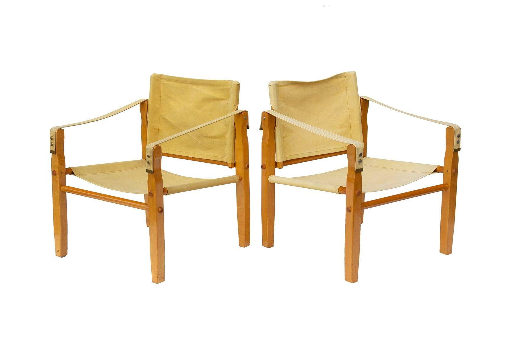 American Mid-Century Modern Safari Chairs in Ochre Canvas by Gold Medal