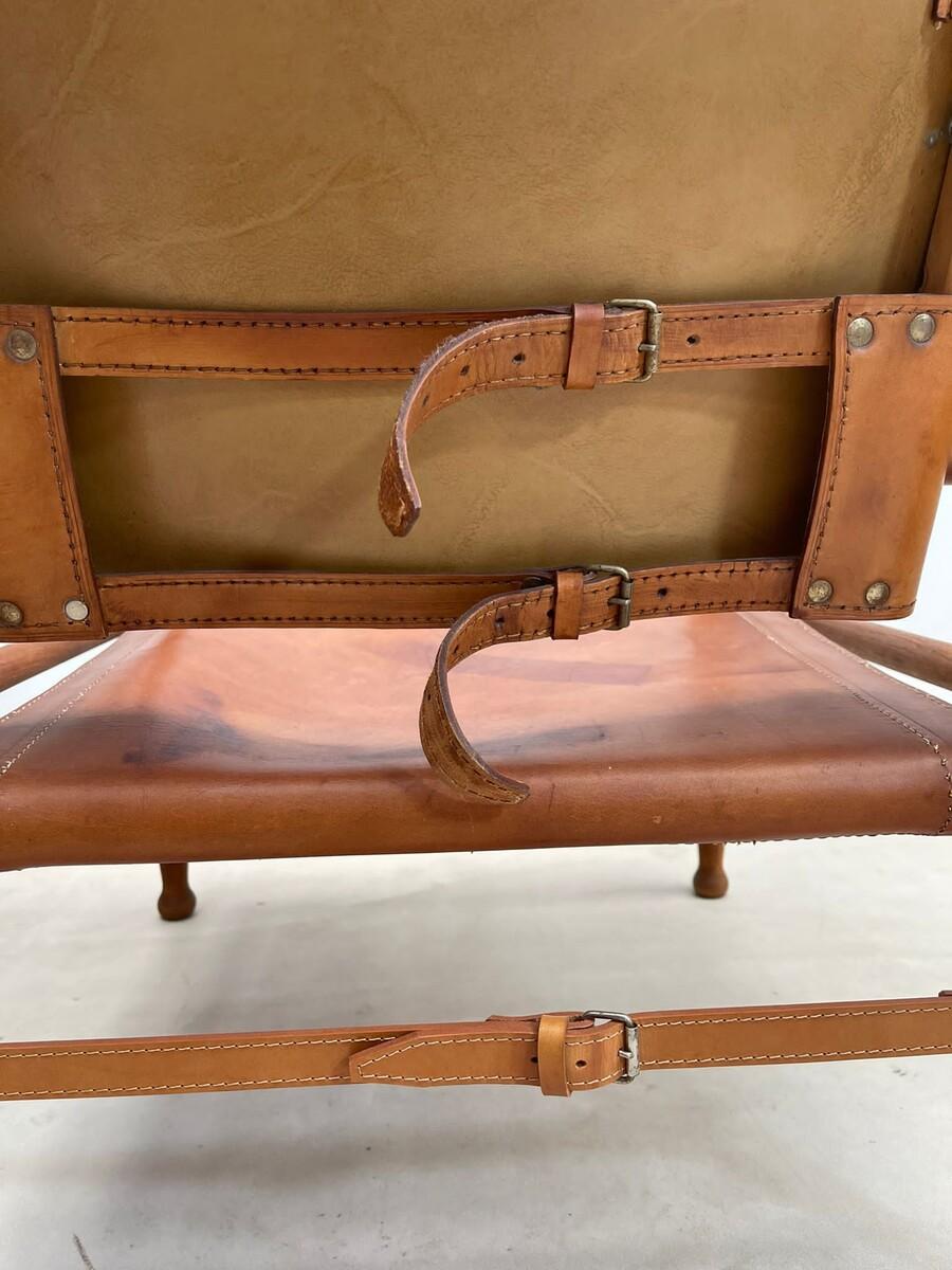 Mid-Century Modern Safari Cognac Leather Chairs, Italy, 1960s 12