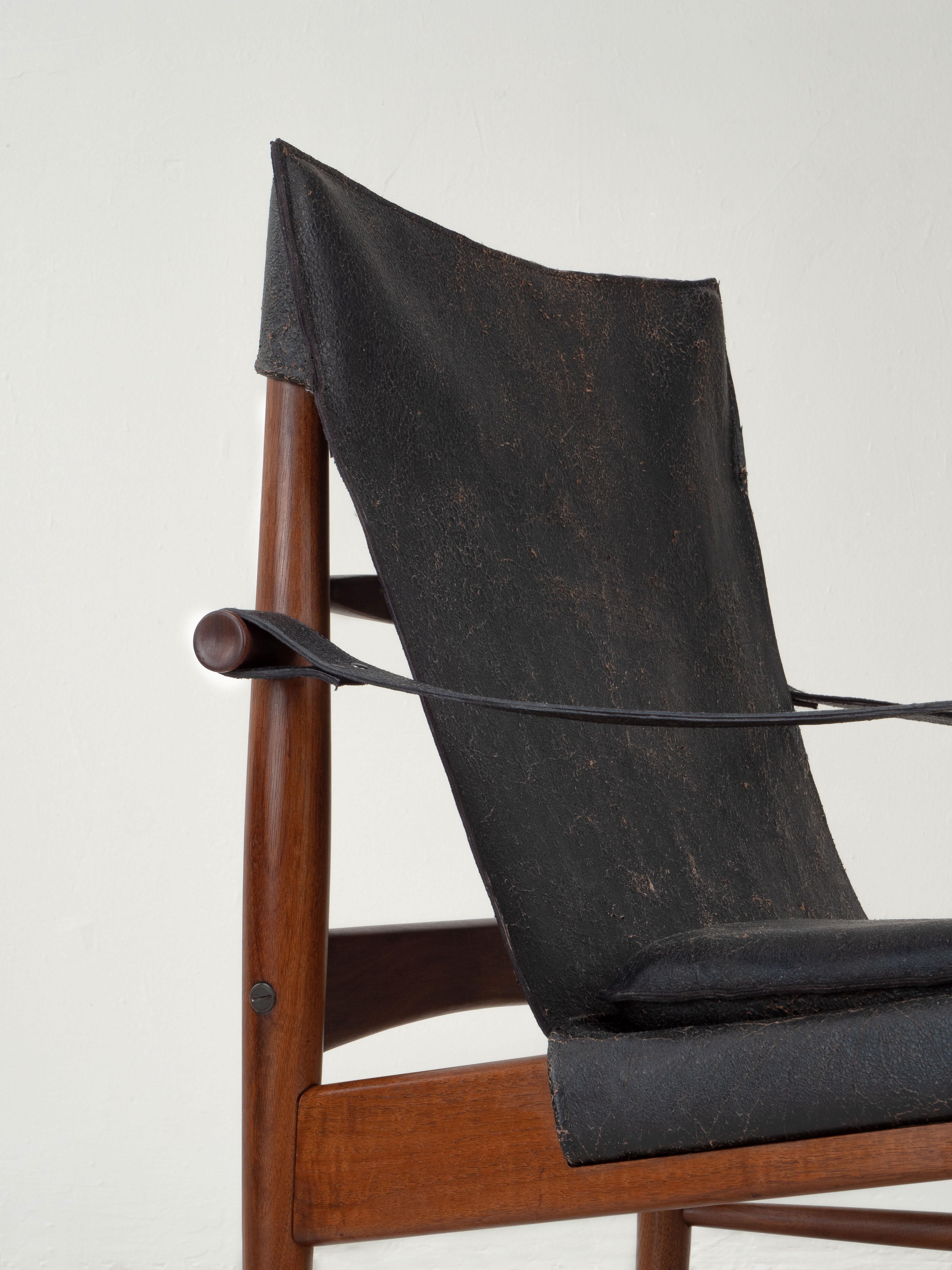 Scandinavian Modern Mid-Century Modern Safari Sling Chairs in Walnut by Hans Olsen, Sweden, 1960's