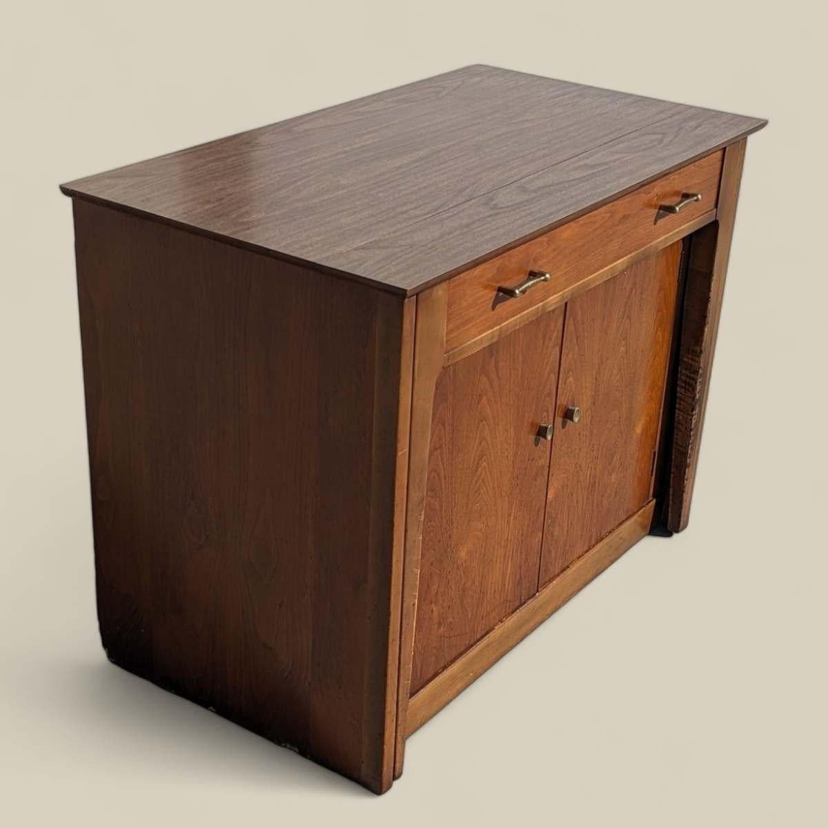 Mueble Saginaw Moderno de Mitad de Siglo Mesa de Comedor Convertible Extendomatic Cabina en venta 5