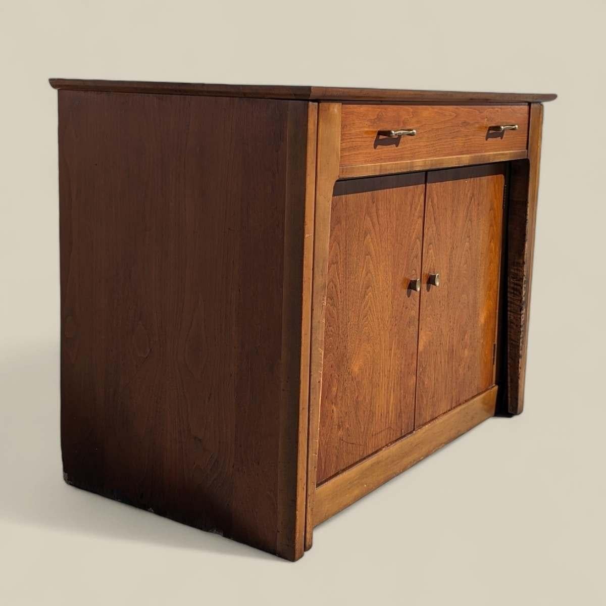Mueble Saginaw Moderno de Mitad de Siglo Mesa de Comedor Convertible Extendomatic Cabina en venta 6