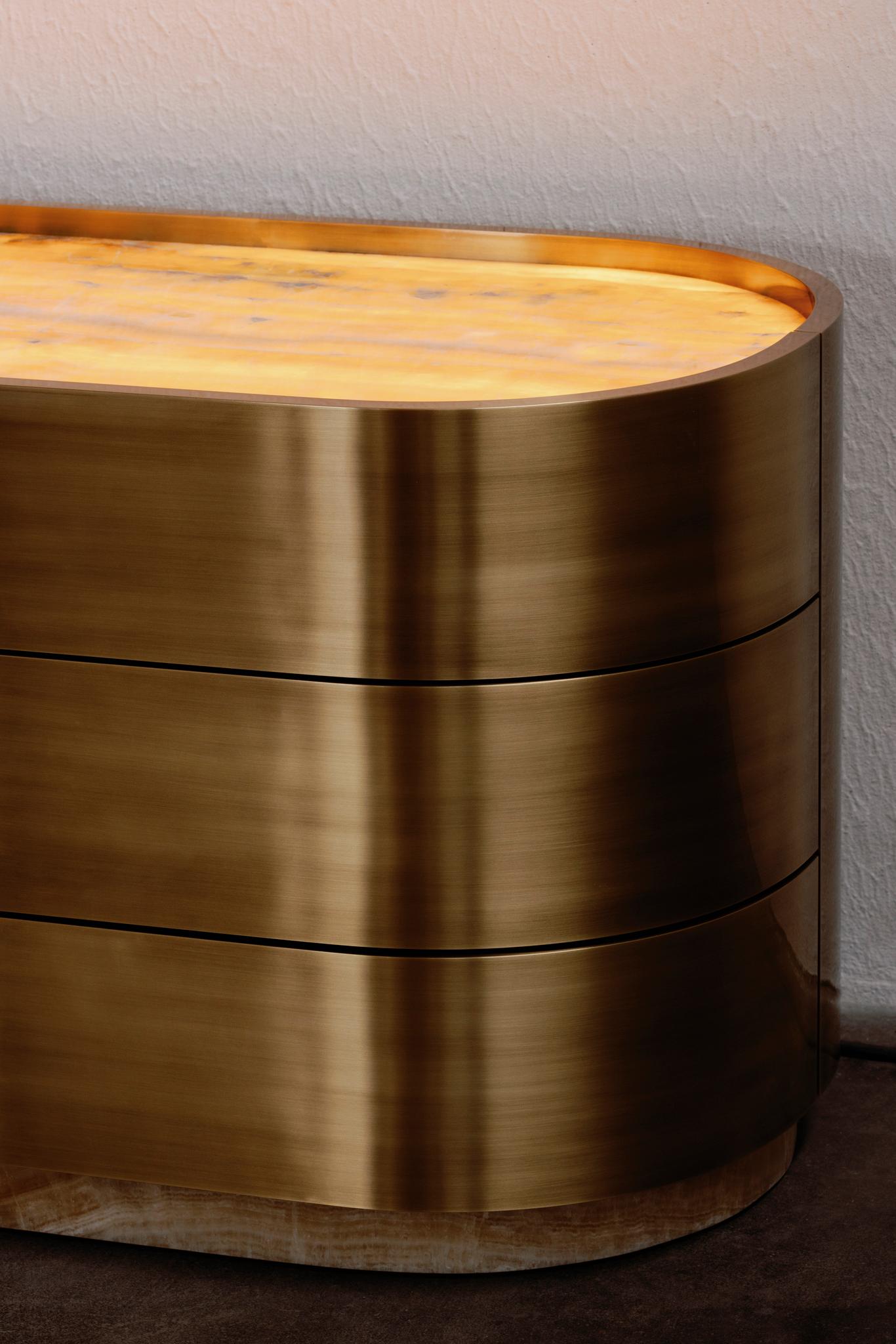 Sahara TV Cabinet, Brass, Miel Onyx, Handmade by Greenapple For Sale 1