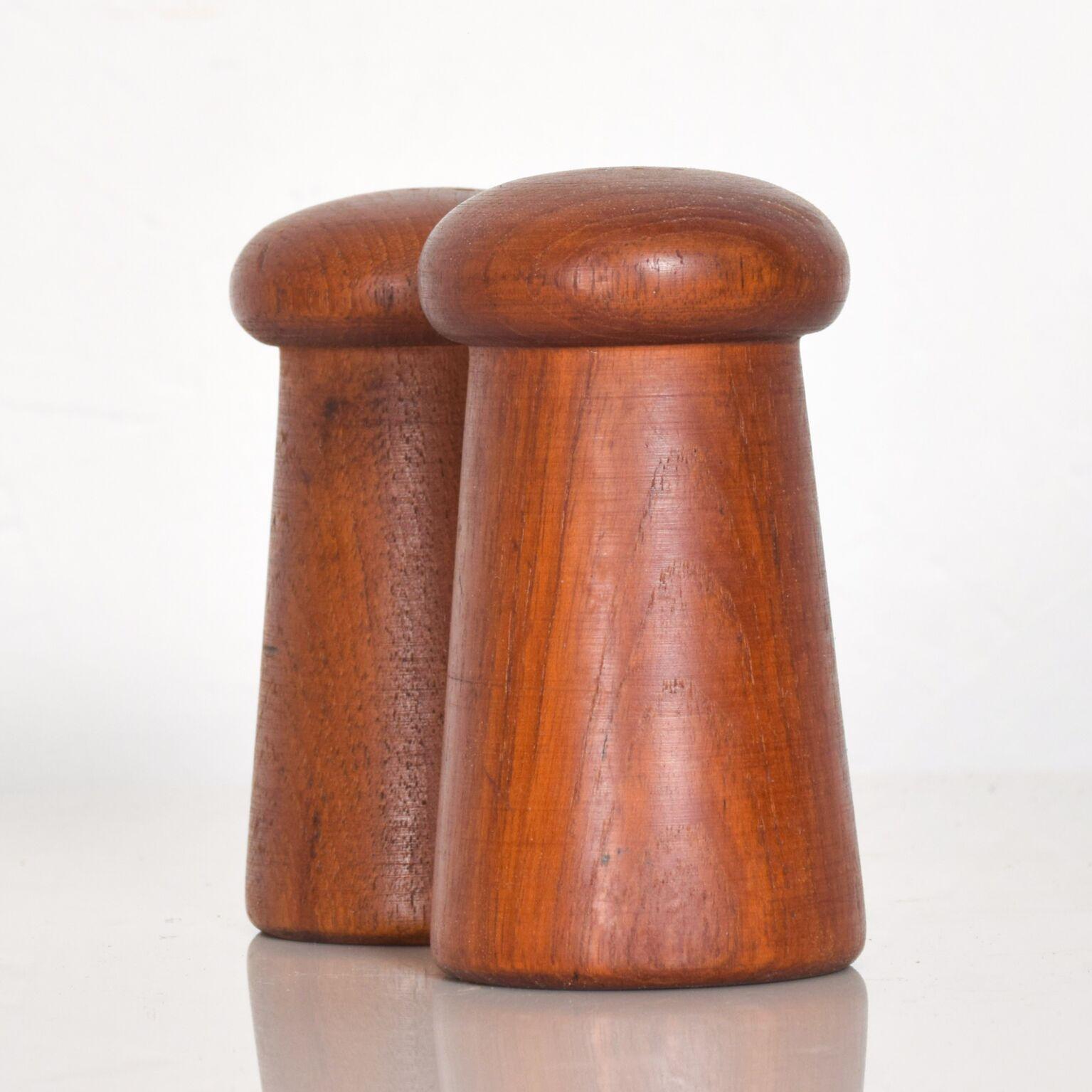 mushroom pepper mill