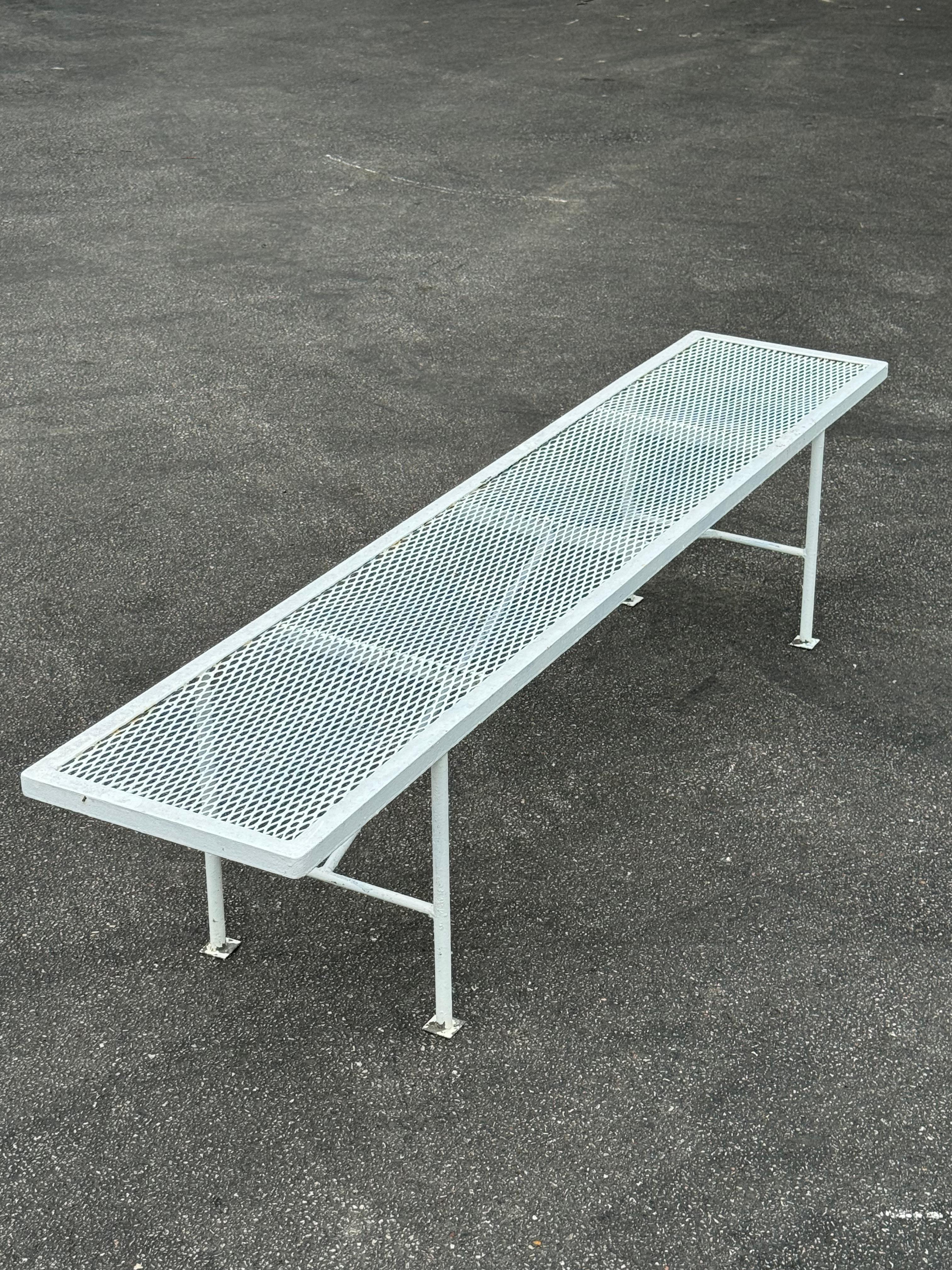The Moderns Modern Salterini Era White Picnic Bench Table or Patio Dining Set en vente 8