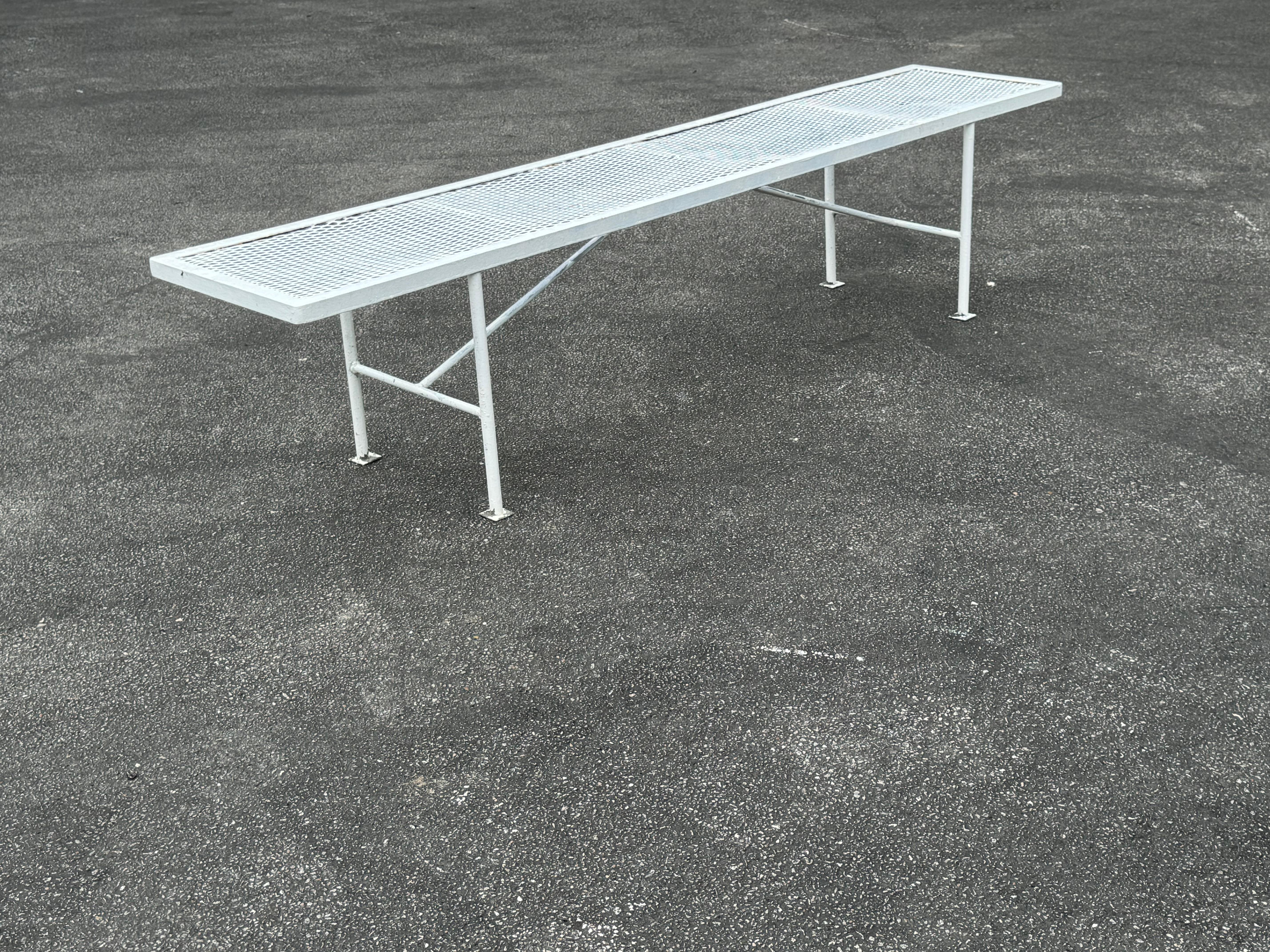 The Moderns Modern Salterini Era White Picnic Bench Table or Patio Dining Set en vente 11