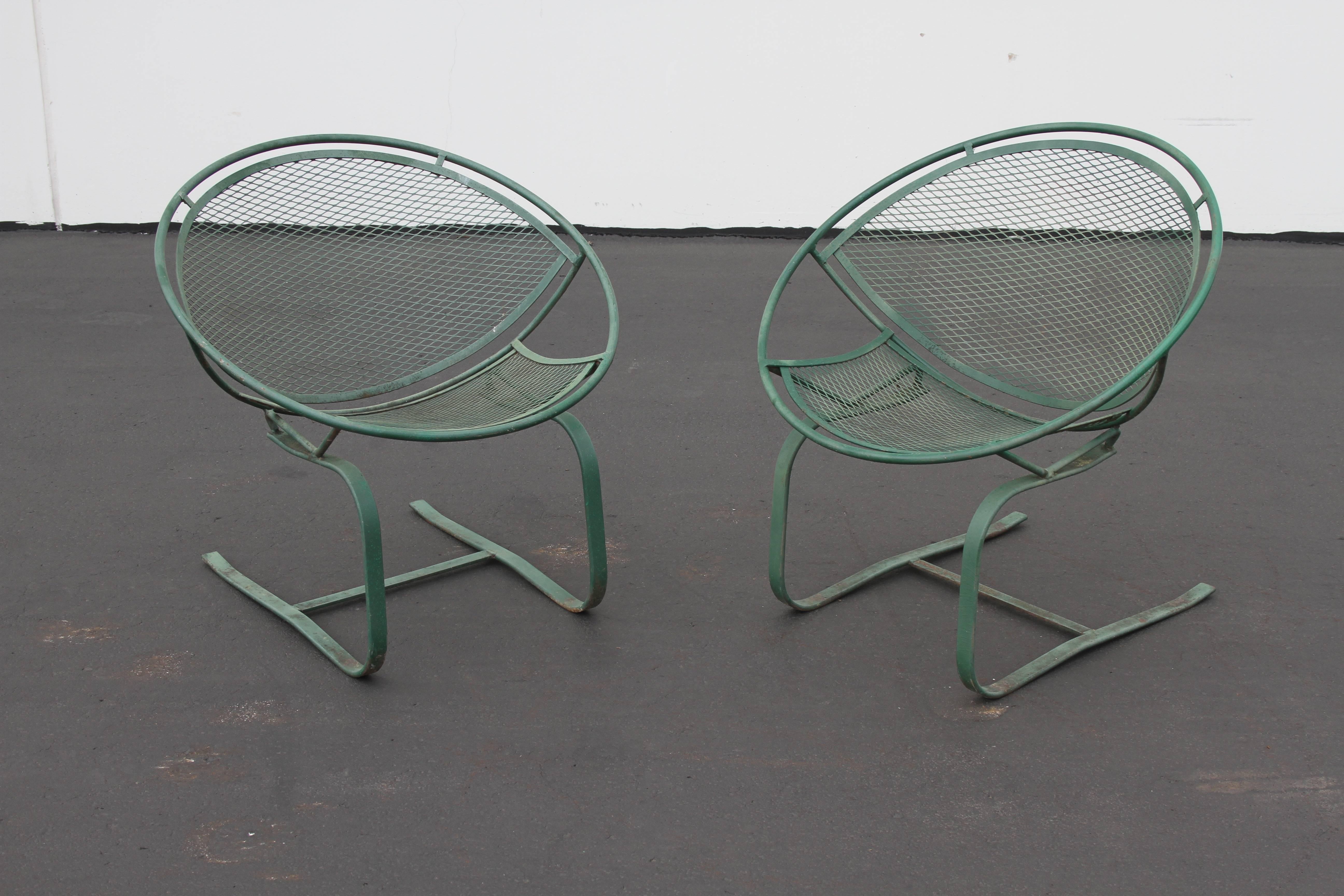 Mid-Century Modern Salterini Patio Set Table with Four Radar Chairs 3