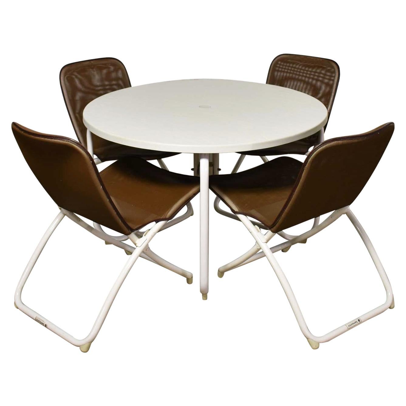 Mid-Century Modern Samsonite Round Patio Dining Table and 4 Folding Sling Chairs