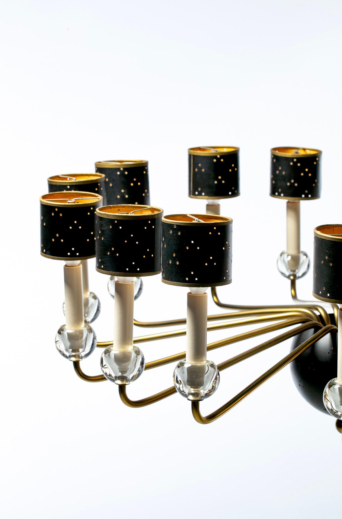 Mid-Century moderno Lampadario in ottone a 15 bracci in stile Samuel Marx Samuel, metà del secolo scorso in vendita