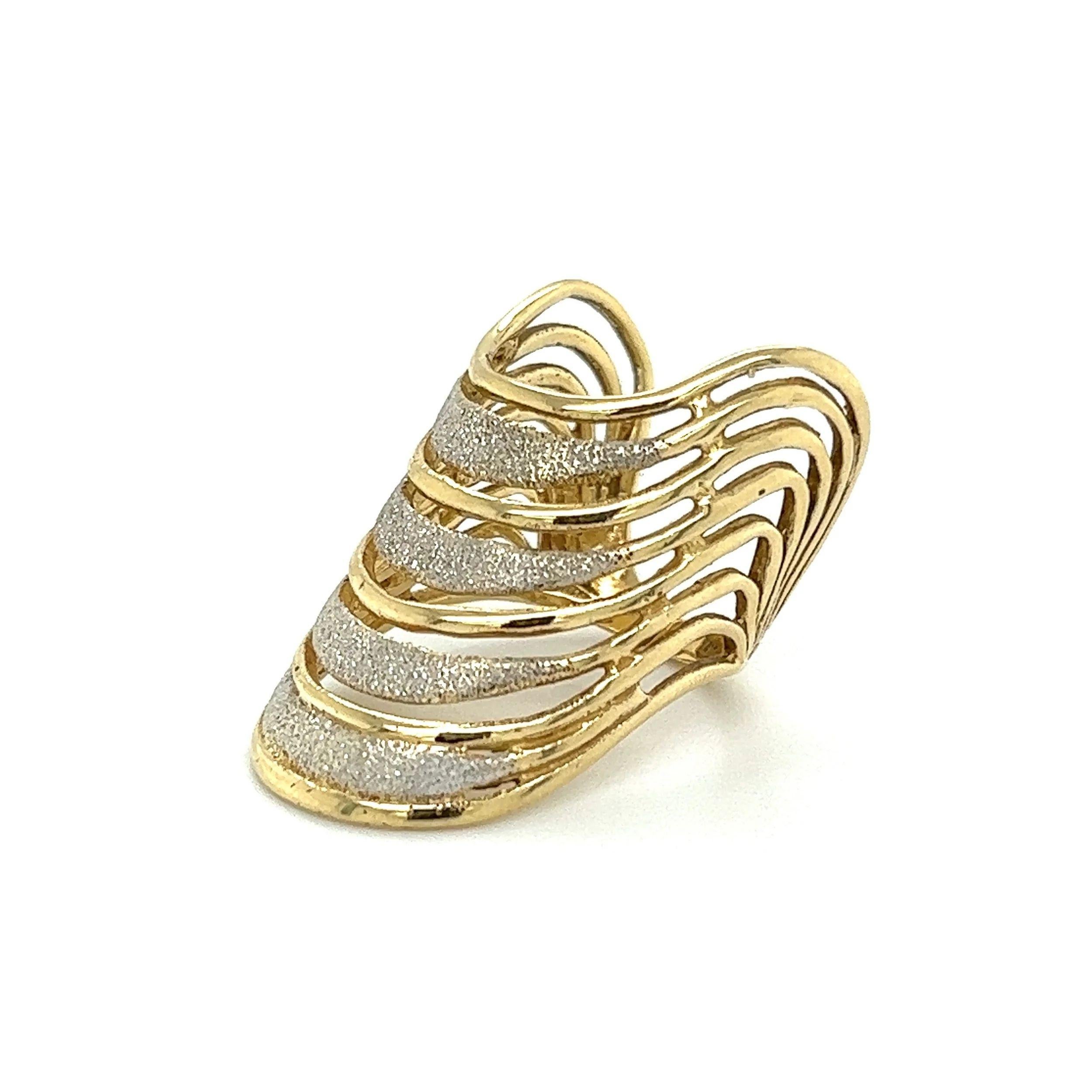 Mid Century Modern Sand Blasted Gold Multi Row Wave Vintage Cuff Ring In Excellent Condition For Sale In Montreal, QC