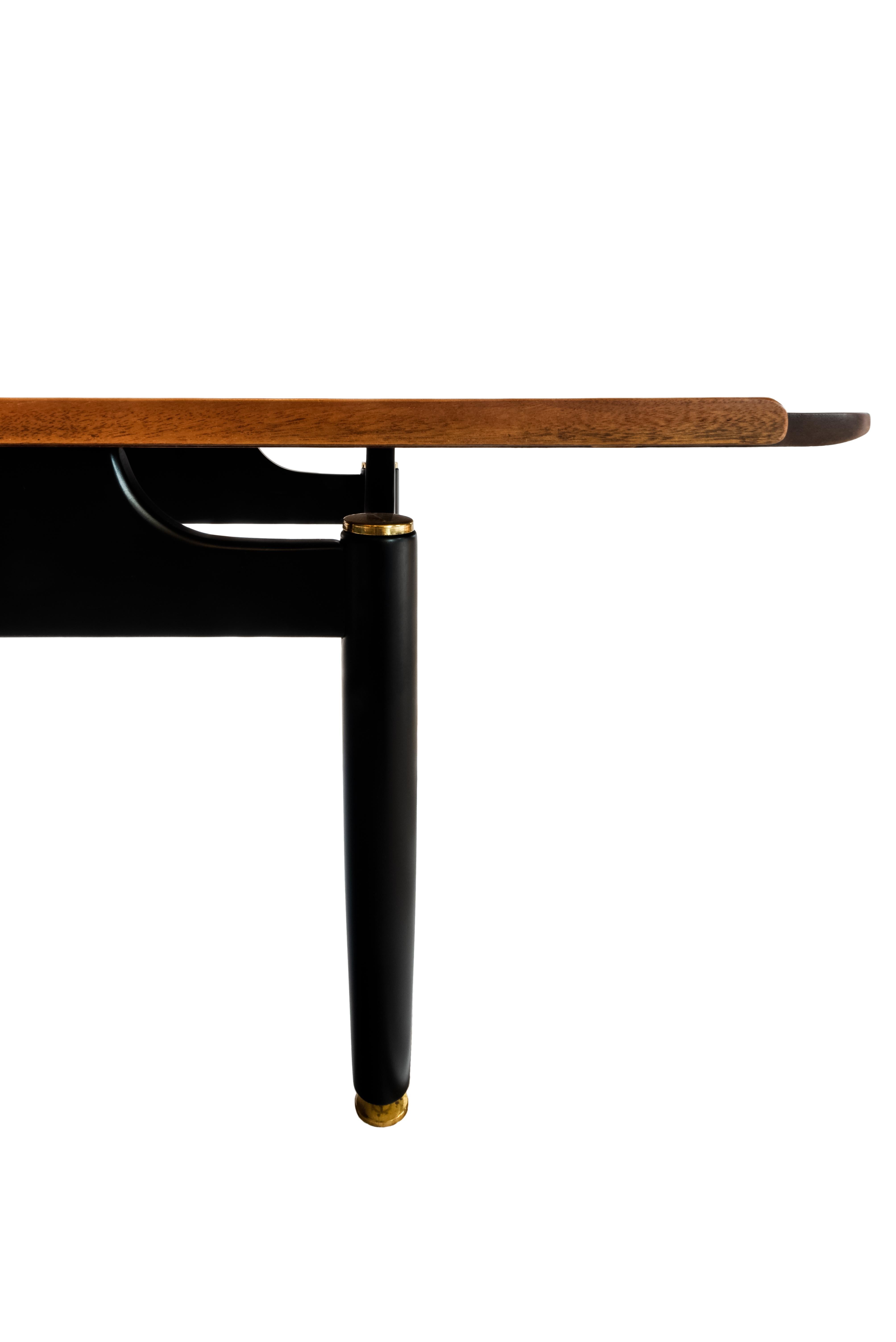 Mid-20th Century Mid-Century Modern Bubinga Wood Coffee Table Attributed to Jens Risom, 1950s