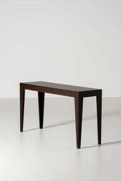 Console Sassári en chêne brun foncé, style « Mid-Century Modern », fabriquée à la main par Greenapple