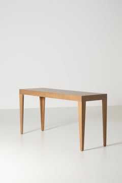 Consola de roble de Sassari de estilo «Mid-Century Modern», hecha a mano en Portugal por Greenapple