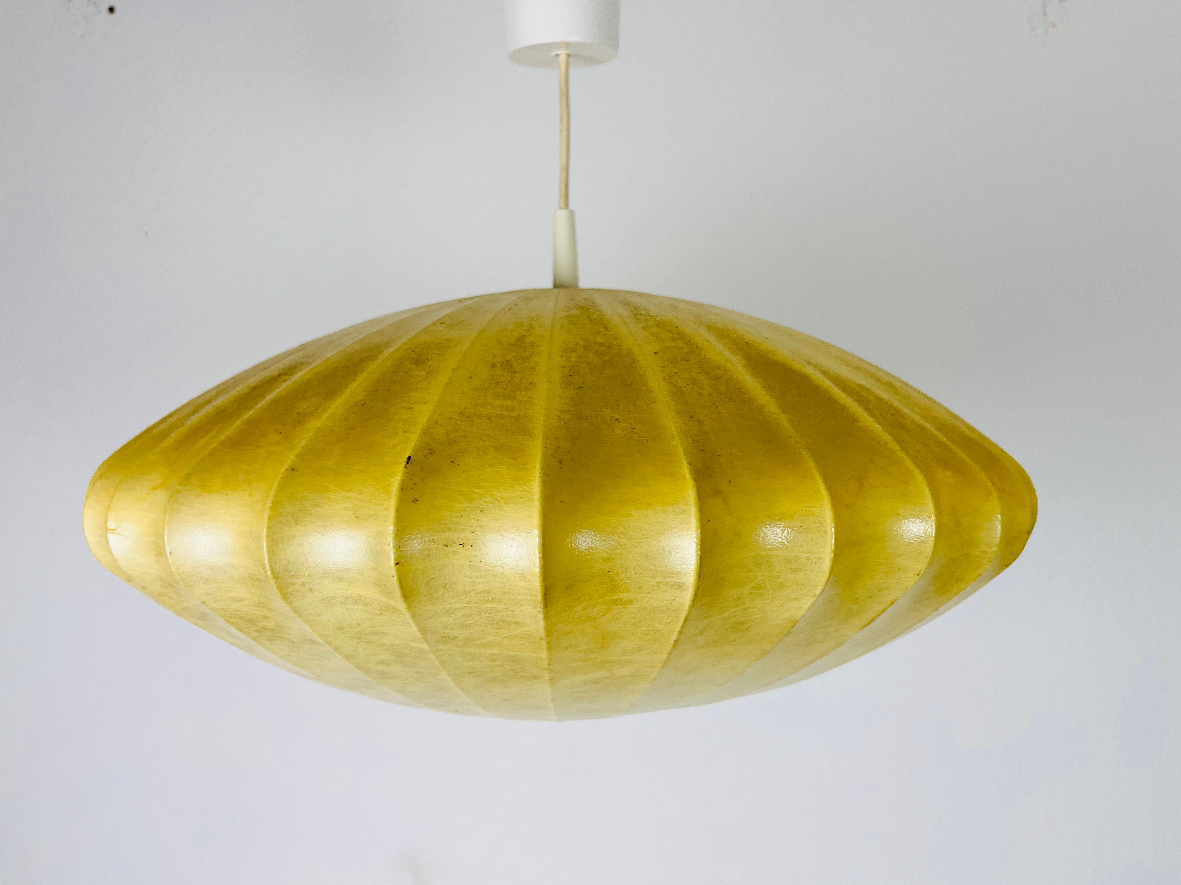 American Mid-Century Modern Saucer Cocoon Pendant Lamp, 1960s For Sale