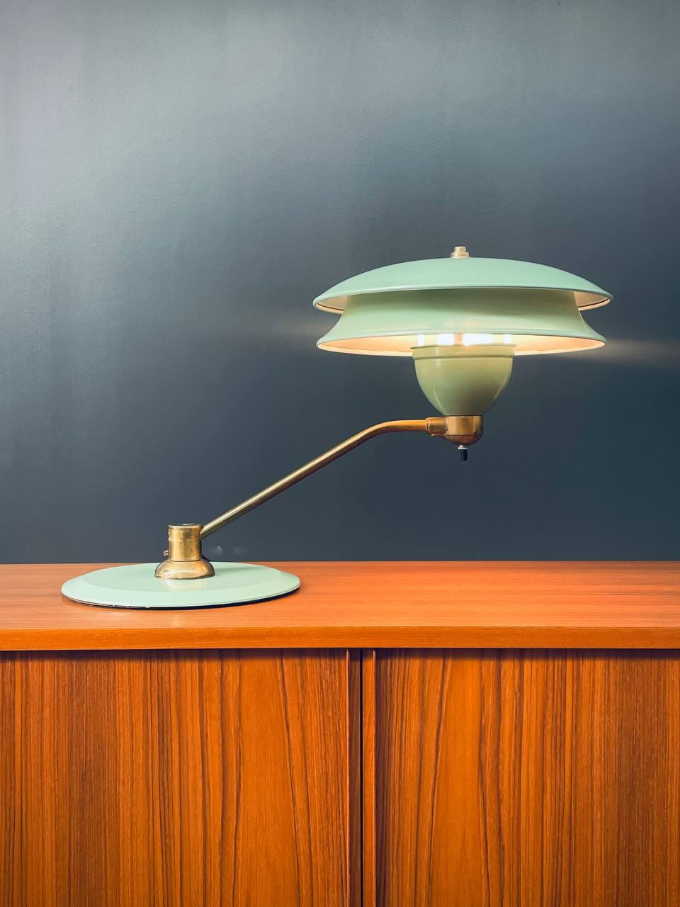 American Mid-Century Modern Saucer Style Table Lamp For Sale