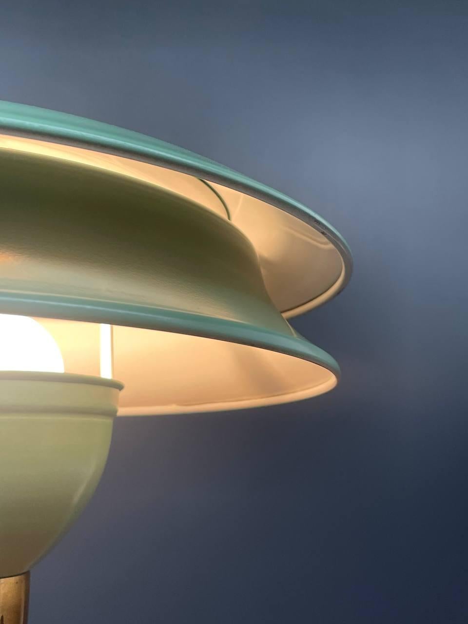Metal Mid-Century Modern Saucer Style Table Lamp For Sale