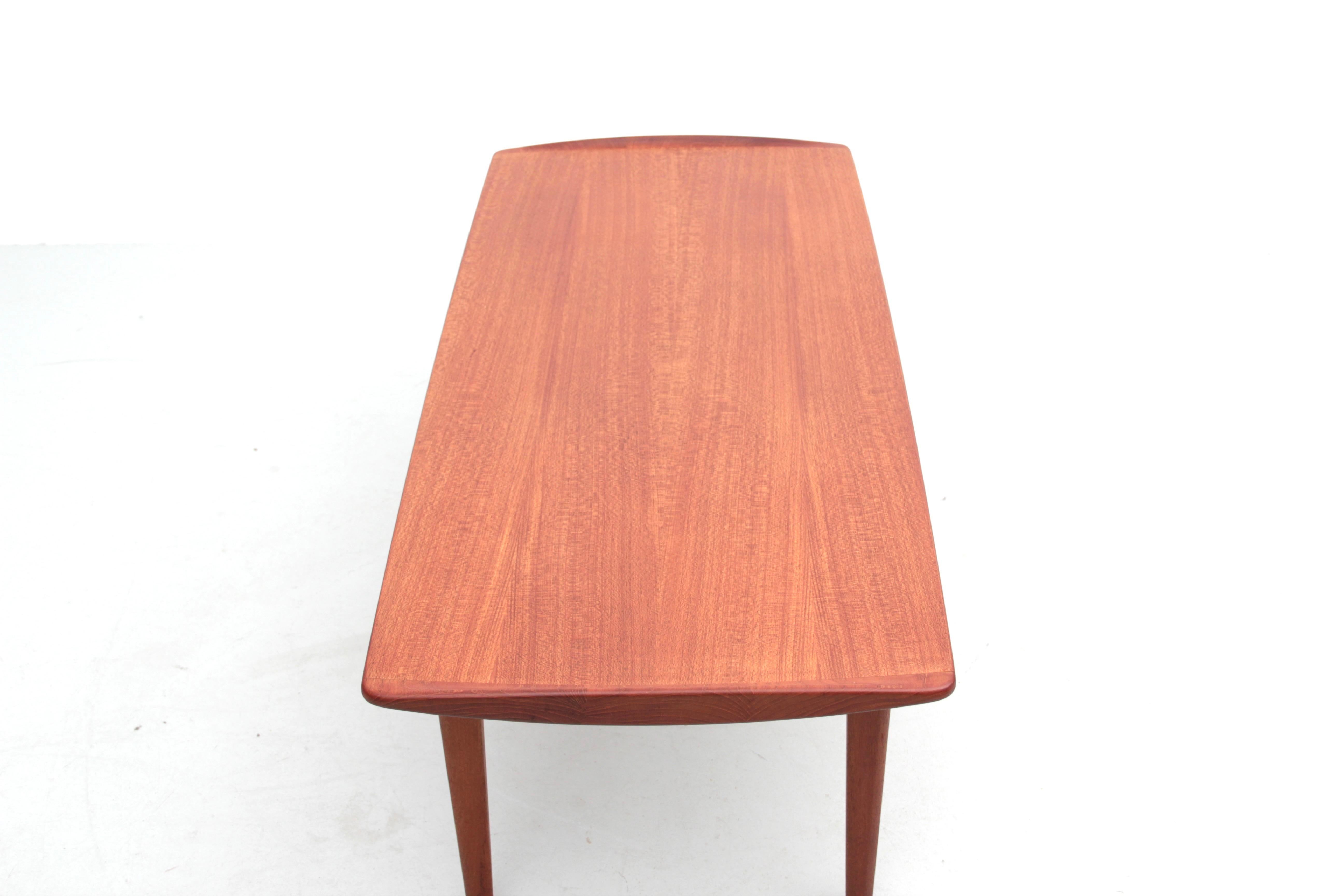 Scandinavian Modern Mid-Century Modern Scandinavain Coffee Table by Tove & Edvard Kindt-Larsen