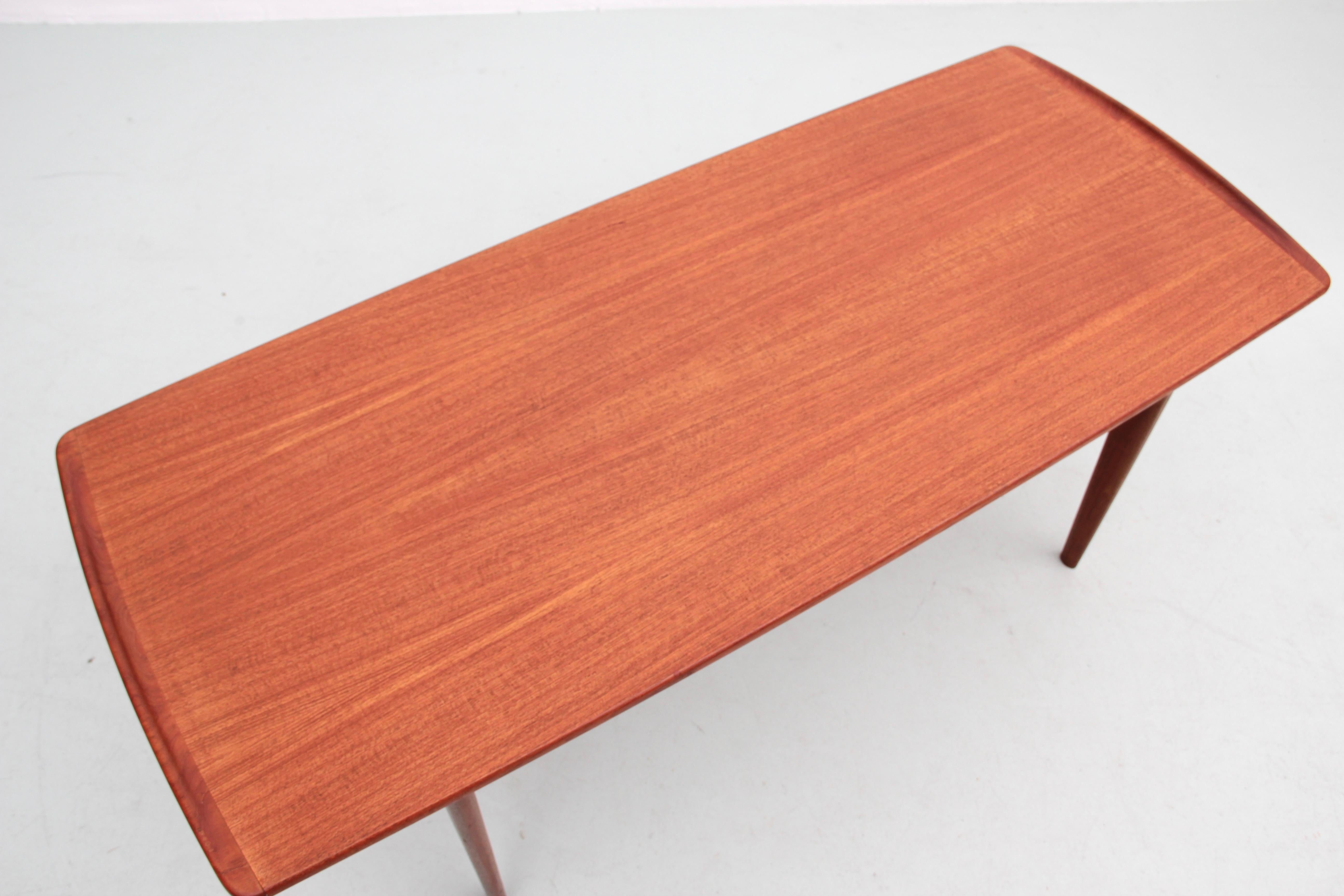 Teak Mid-Century Modern Scandinavain Coffee Table by Tove & Edvard Kindt-Larsen