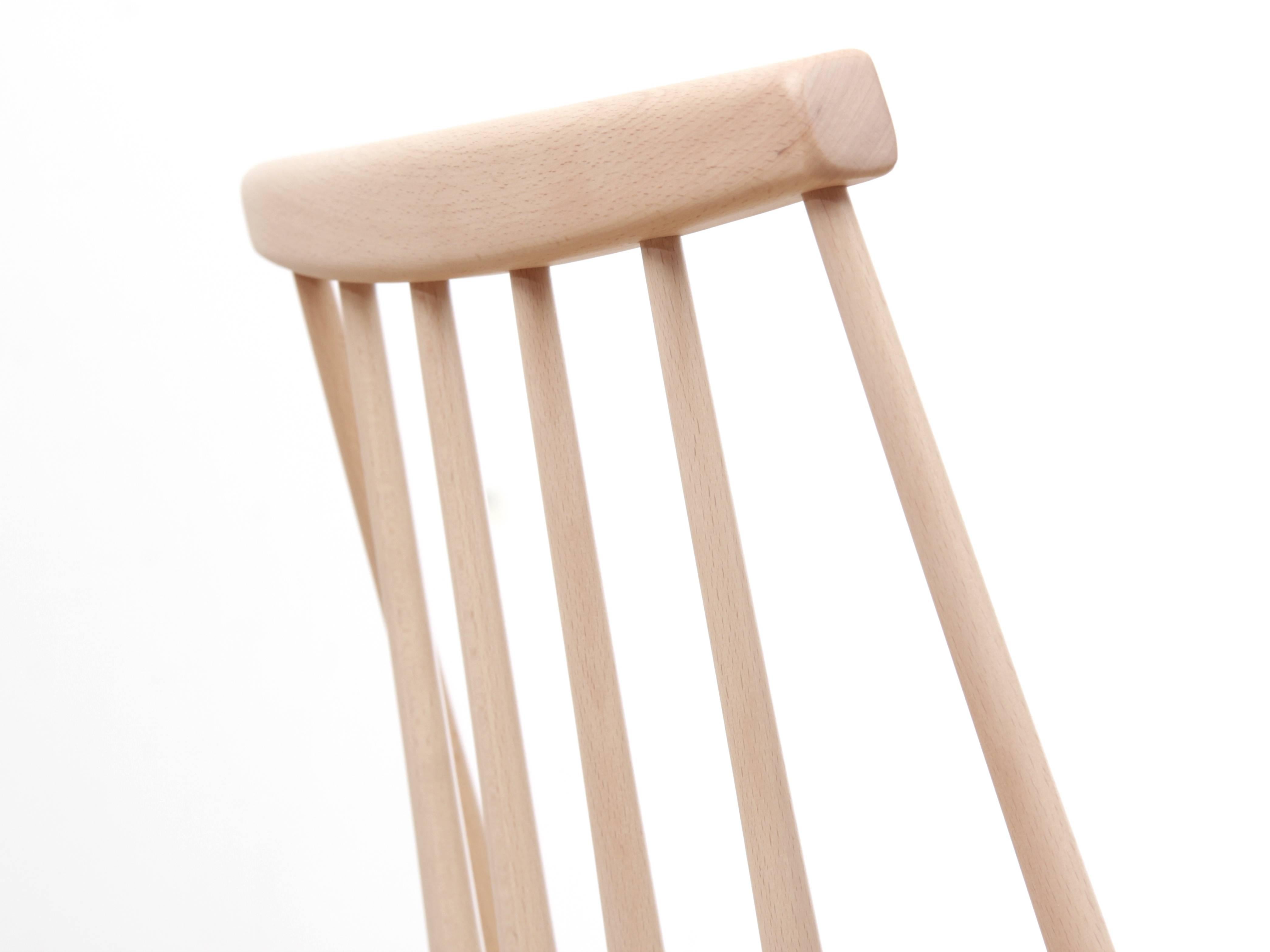 Chaise scandinave 216 à dossier en bâton de Thomas Harlev:: moderne du milieu du siècle:: colorée 4