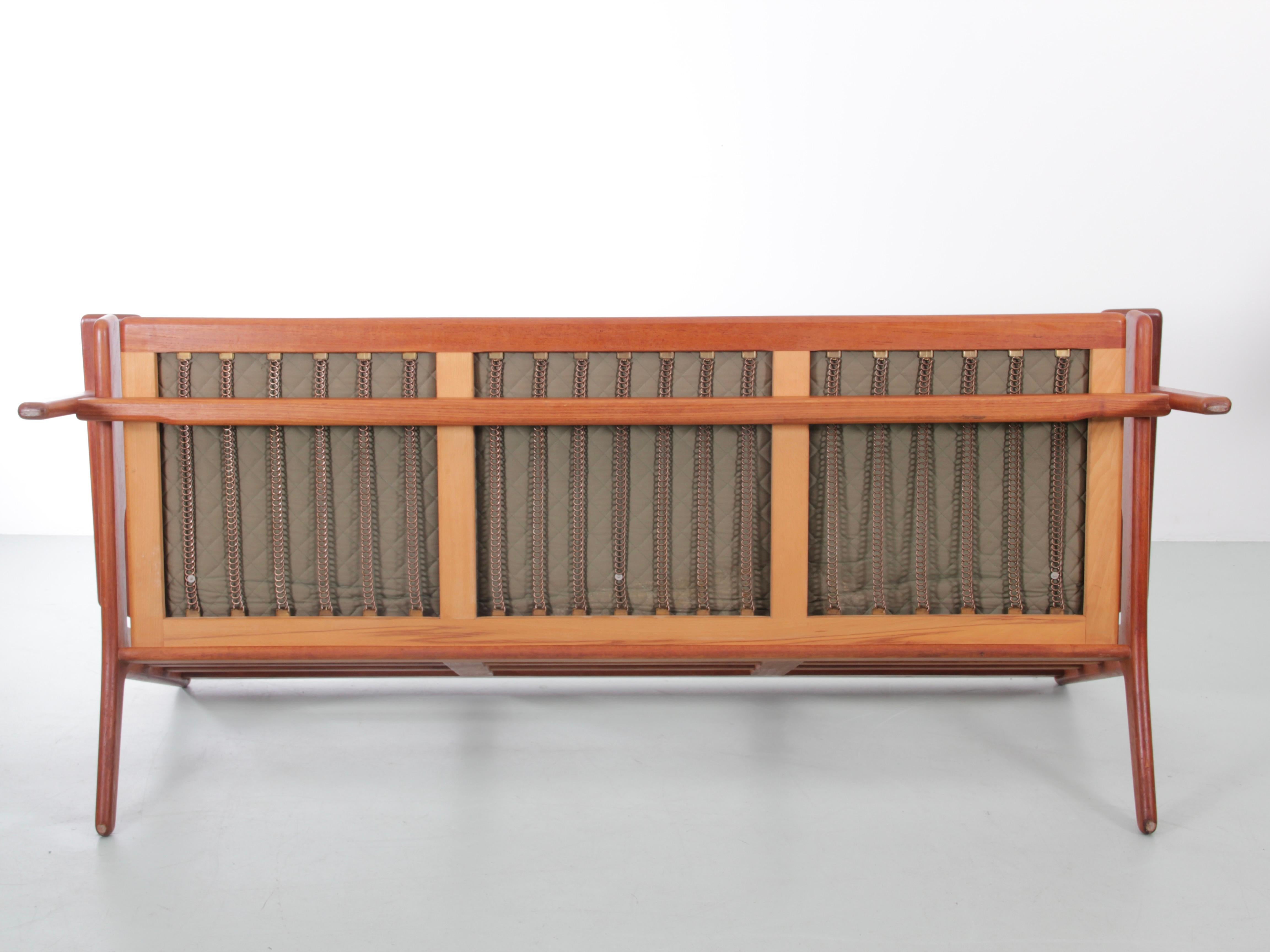 Mid-Century Modern Scandinavian 3 Seat Sofa Model GE 290 in Teak by Hans Wegner 7
