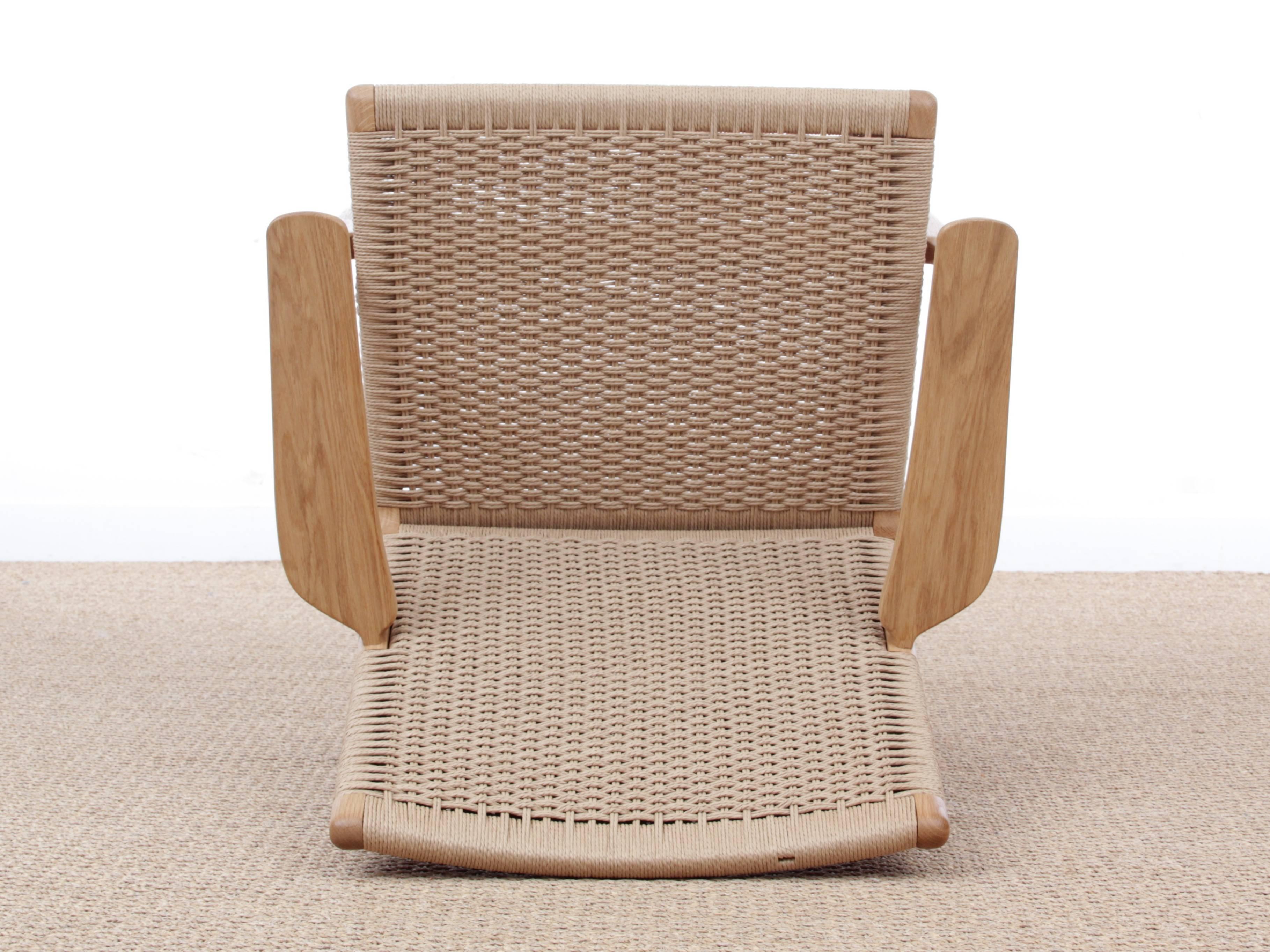 Skandinavischer Sessel aus Eiche, Modell CH 25 von Hans Wegner, Mid-Century Modern im Zustand „Gut“ im Angebot in Courbevoie, FR