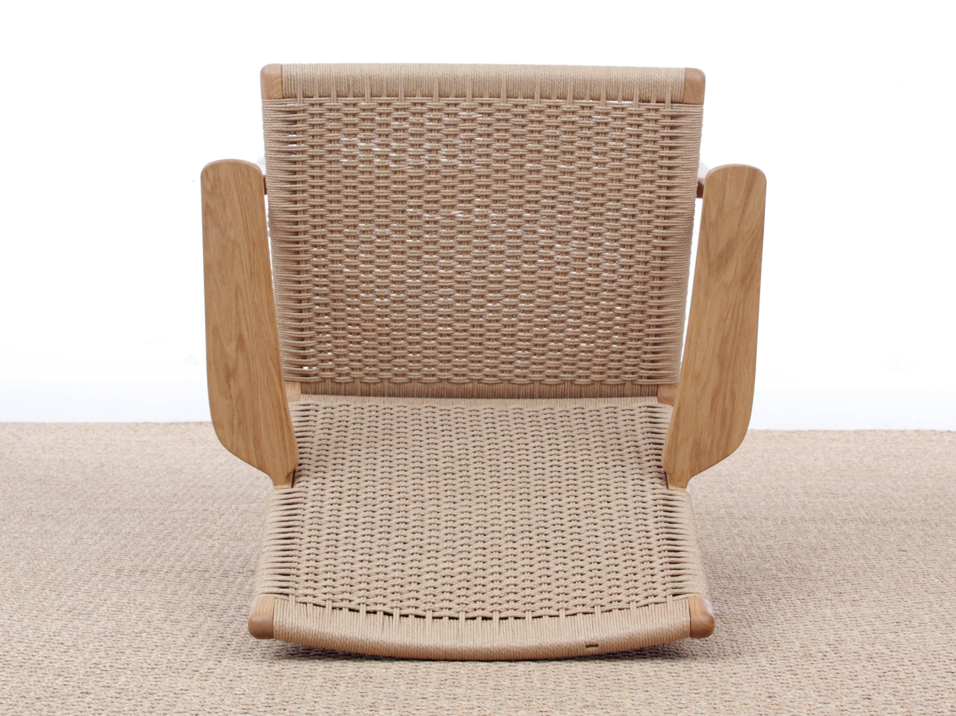 Scandinavo Poltrona scandinava moderna di metà secolo in Oak modello CH 25 di Hans Wegner in vendita