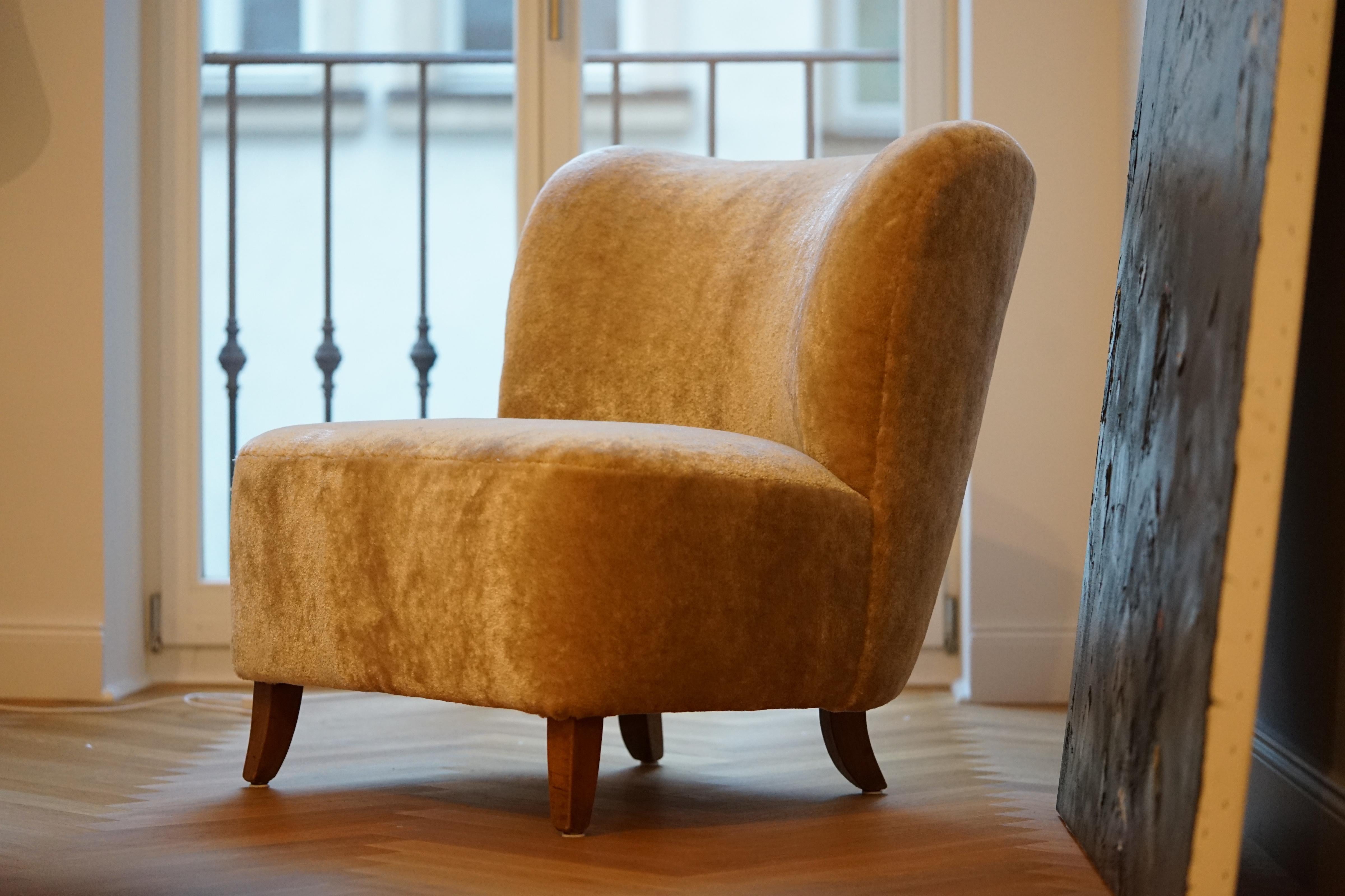 Moderner skandinavischer Sessel aus der Mitte des Jahrhunderts mit hochgepresstem Samt-Dedar-Stoff, 1950er Jahre im Angebot 6