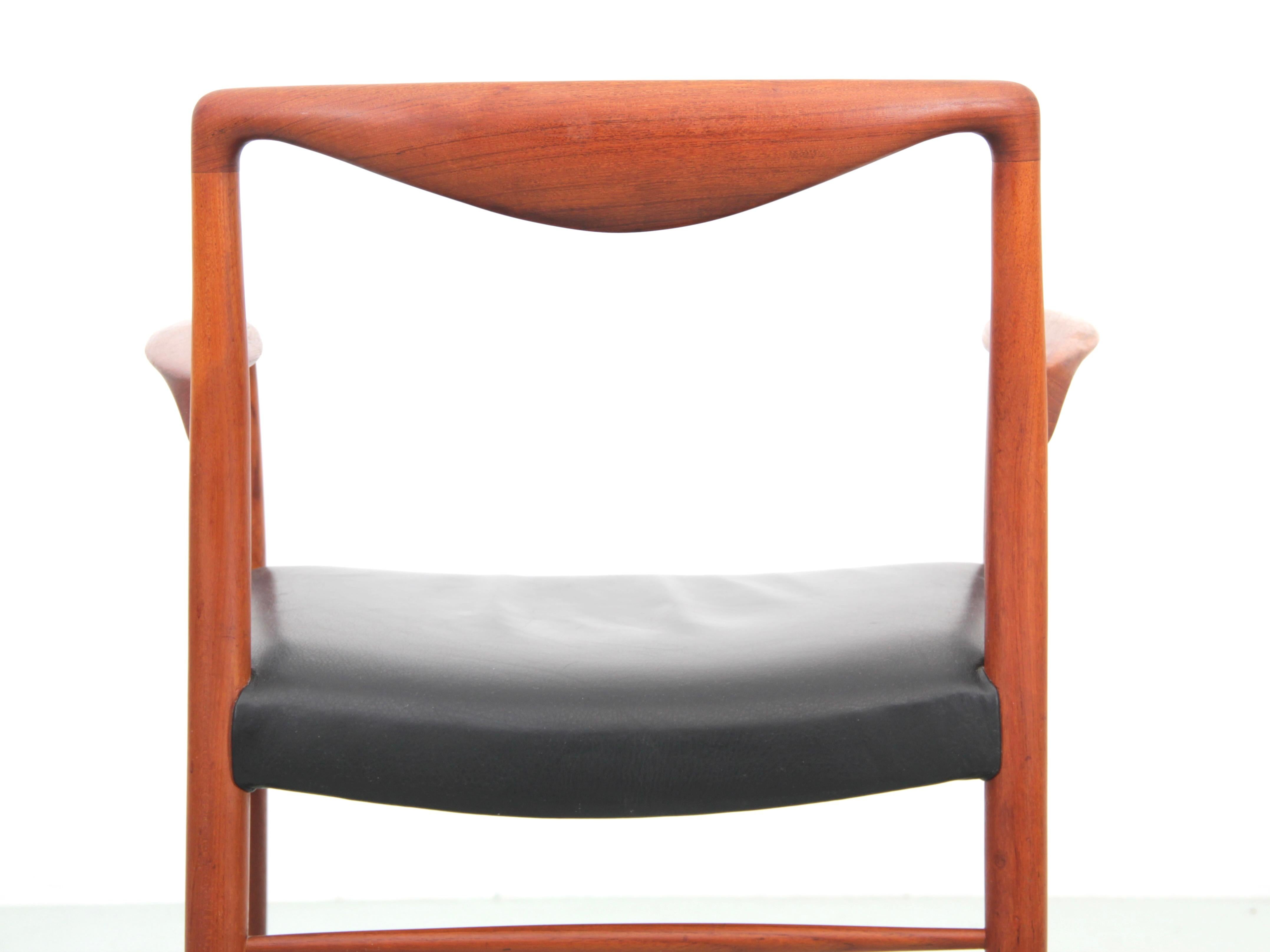 Mid-Century modern scandinavian armchair in teak by Kai Lyngfeldt-Larsen For Sale 8