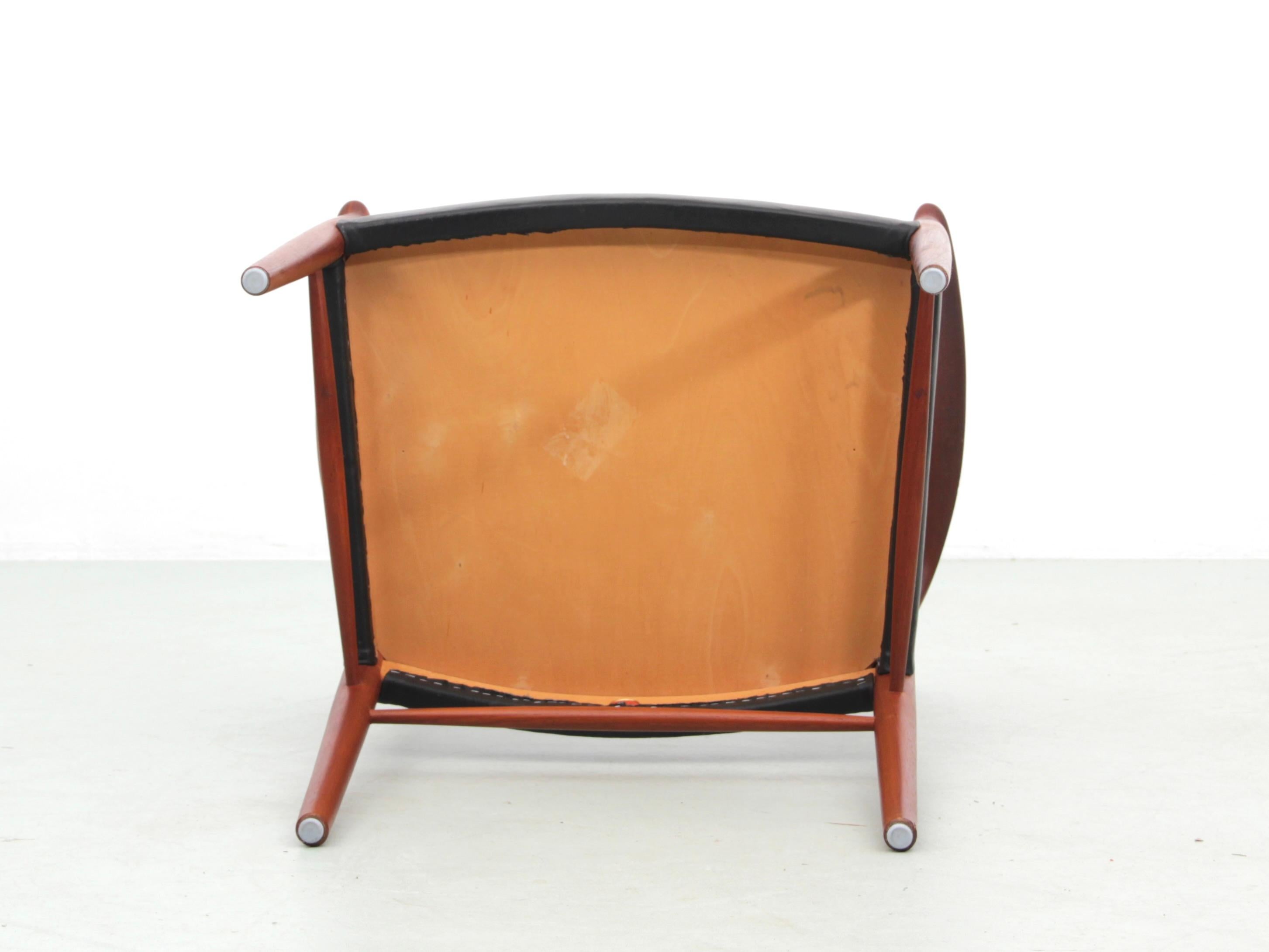 Mid-Century modern scandinavian armchair in teak by Kai Lyngfeldt-Larsen For Sale 1