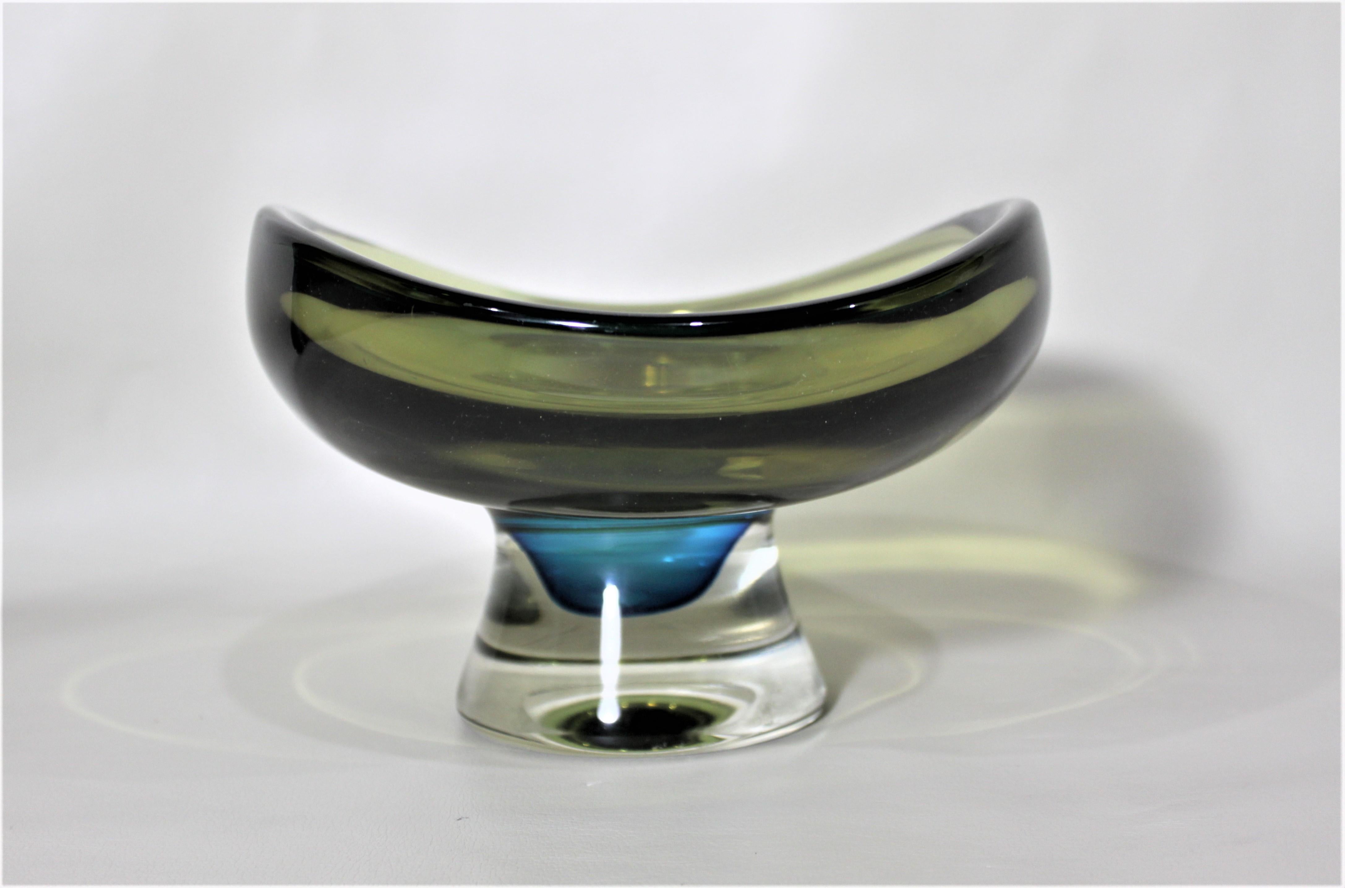 Mid-Century Modern Scandinavian Art Glass Pedestal Bowl or Centerpiece 1