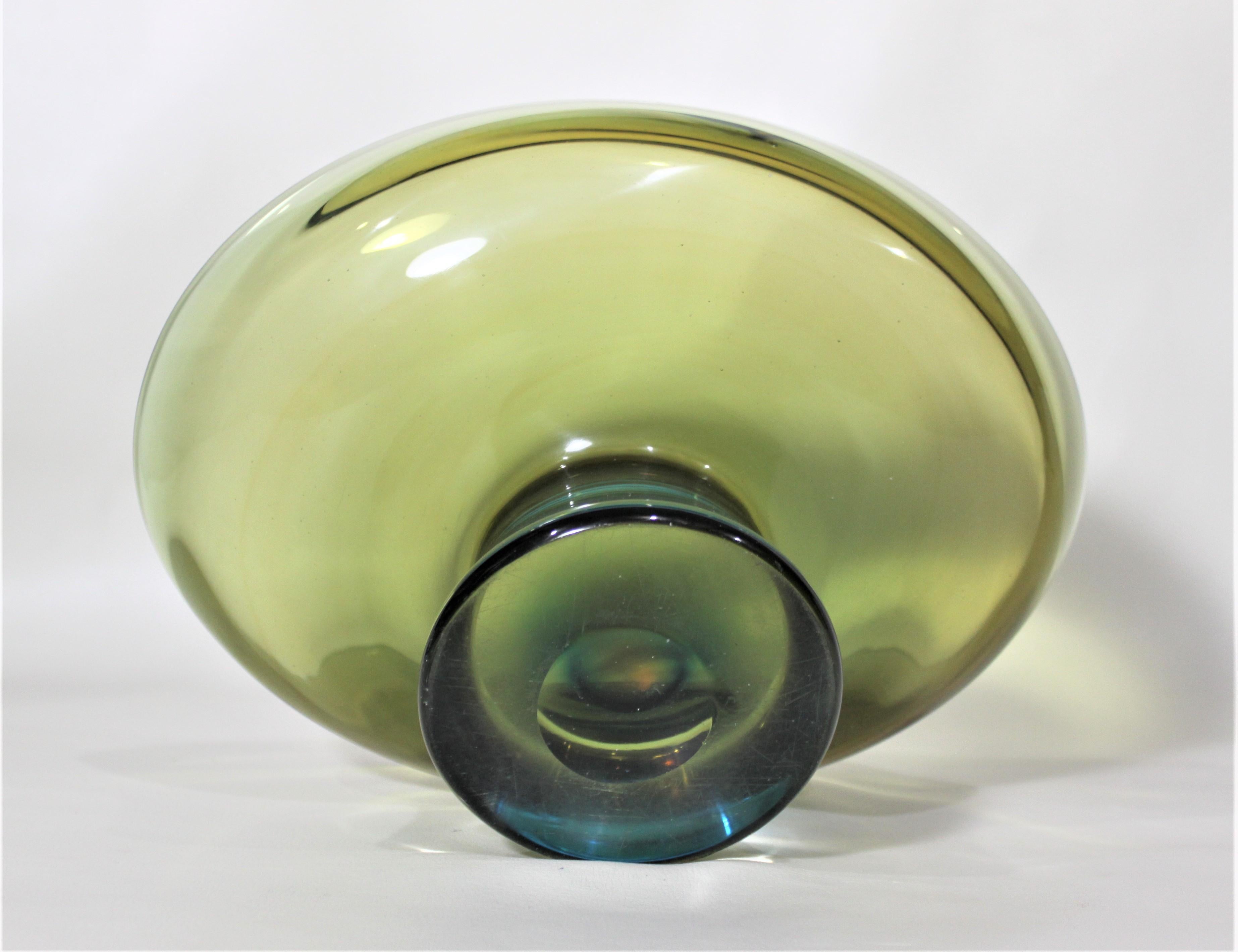 Mid-Century Modern Scandinavian Art Glass Pedestal Bowl or Centerpiece In Good Condition In Hamilton, Ontario