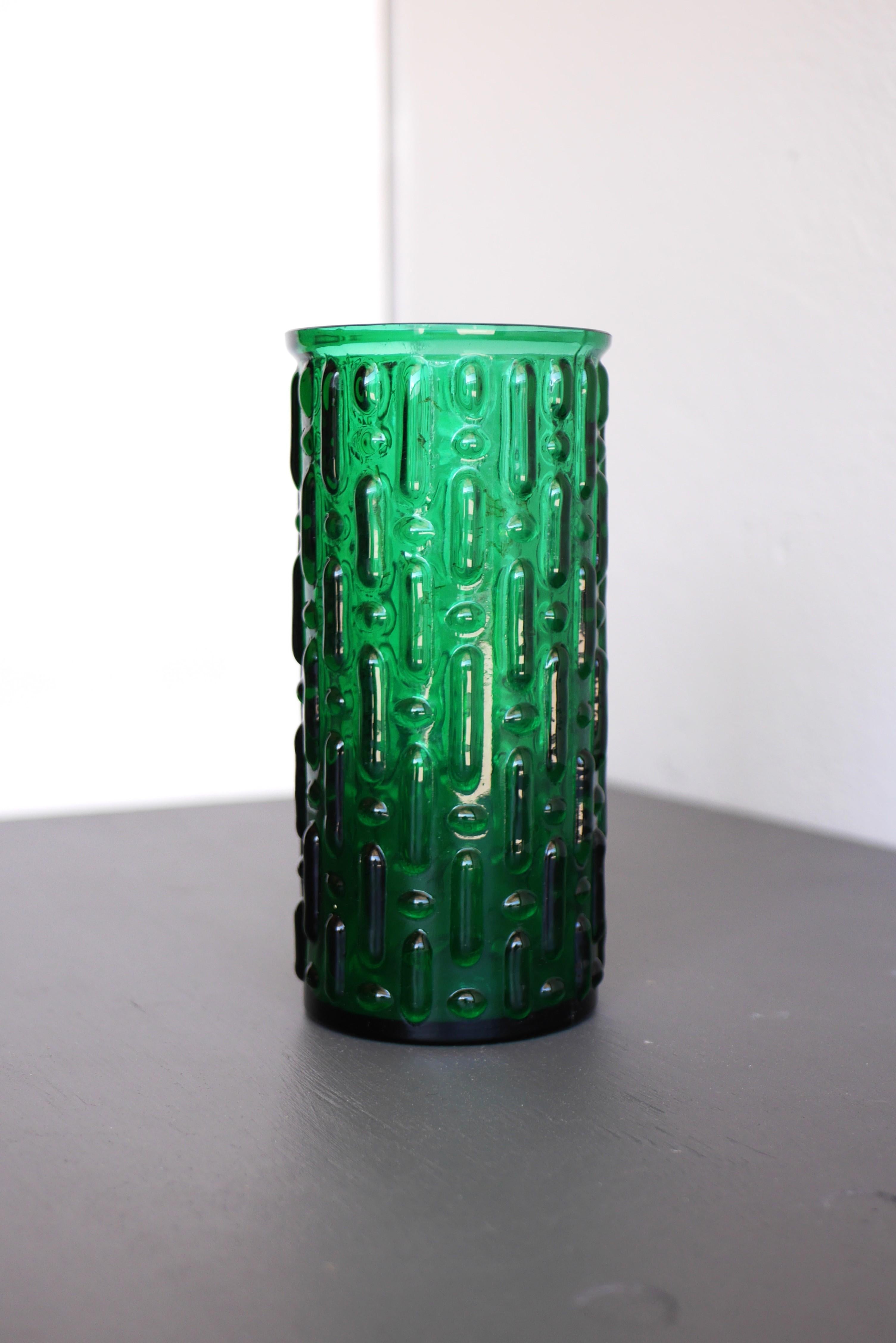 Vase d'art scandinave moderne du milieu du siècle dernier de Reijmyre en vert émeraude en vente 5