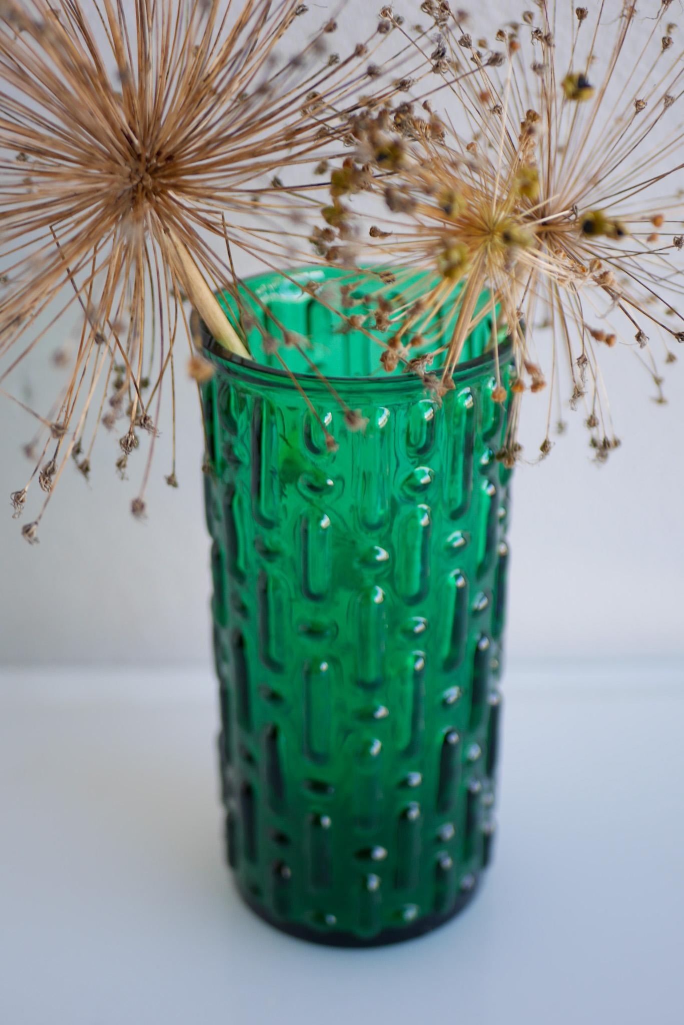 Milieu du XXe siècle Vase d'art scandinave moderne du milieu du siècle dernier de Reijmyre en vert émeraude en vente