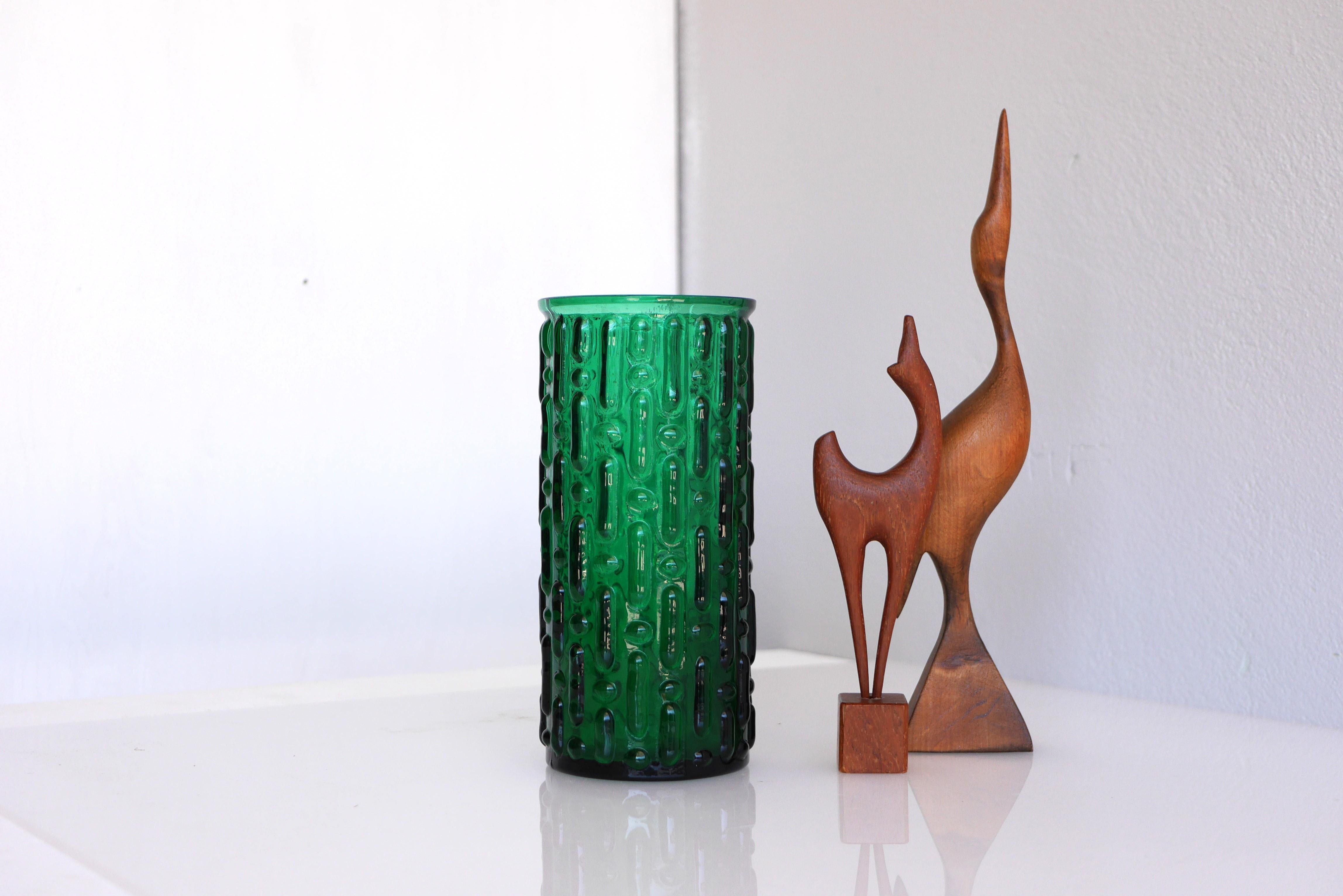 Vase d'art scandinave moderne du milieu du siècle dernier de Reijmyre en vert émeraude en vente 2