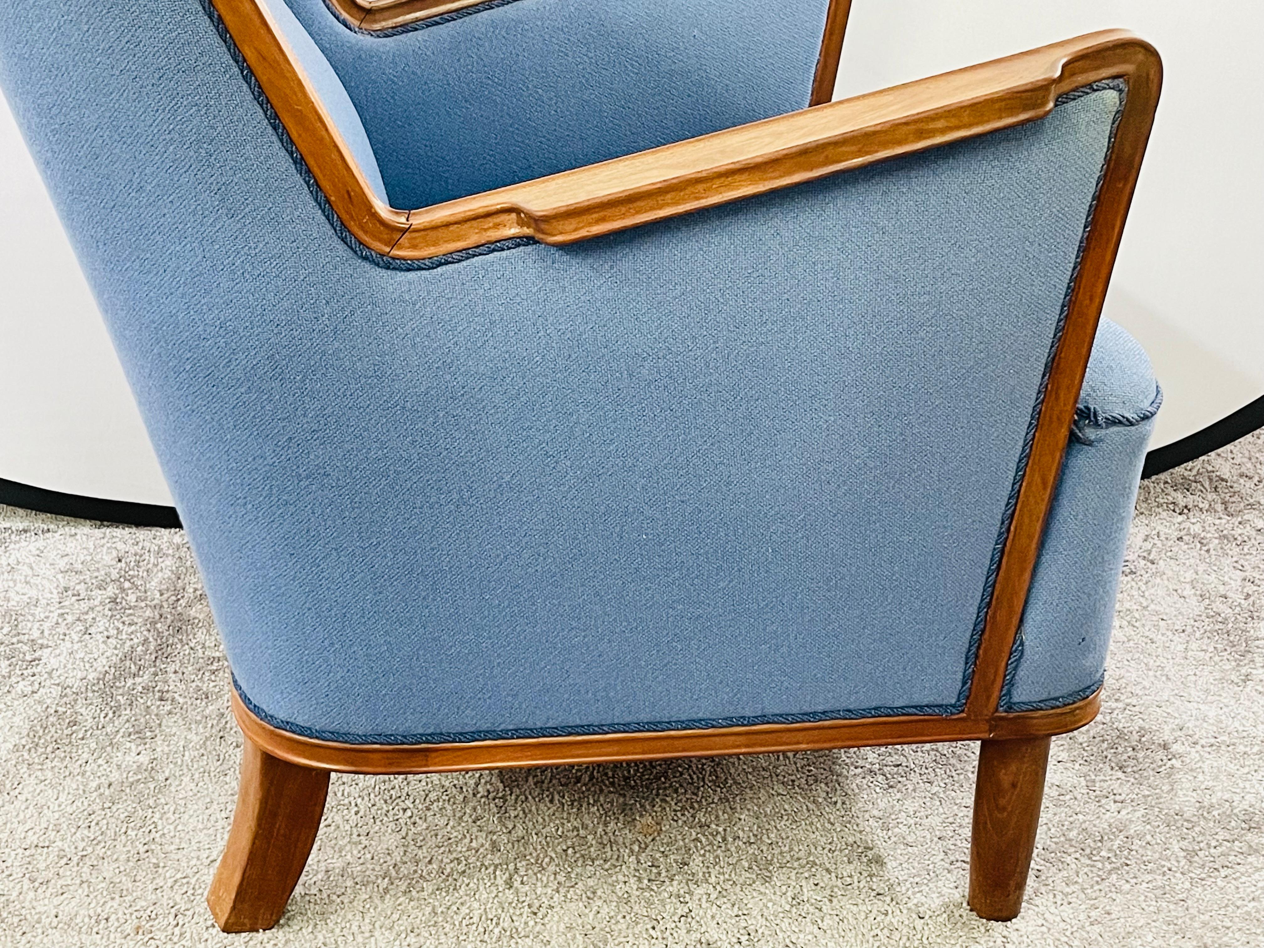 Mid-Century Modern Scandinavian Blue Upholstery Lounge Chair 9