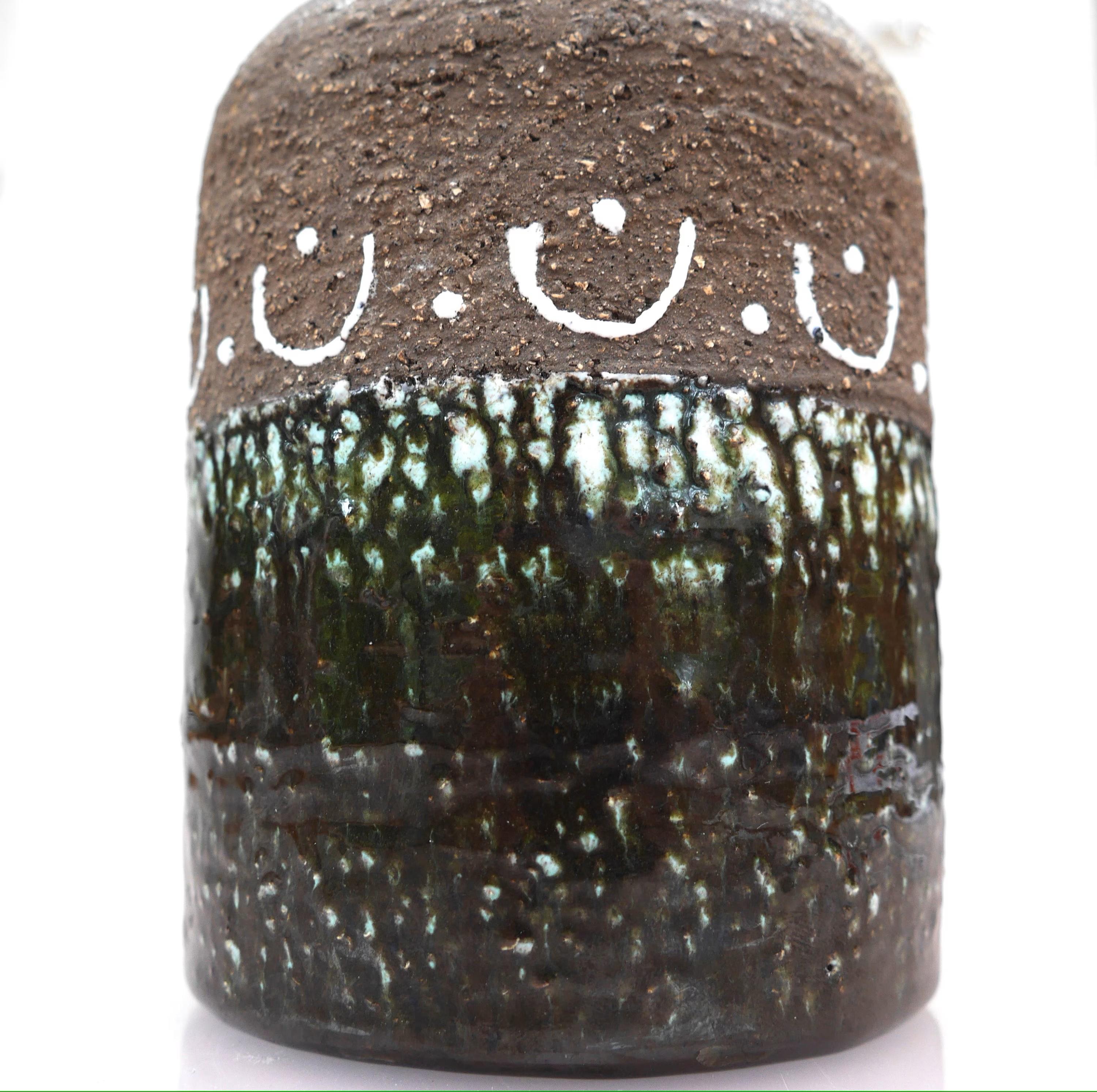 Mid-century modern Scandinavian brutalist art pottery vases by Nittsjö Sweden In Good Condition For Sale In Skarpnäck, SE