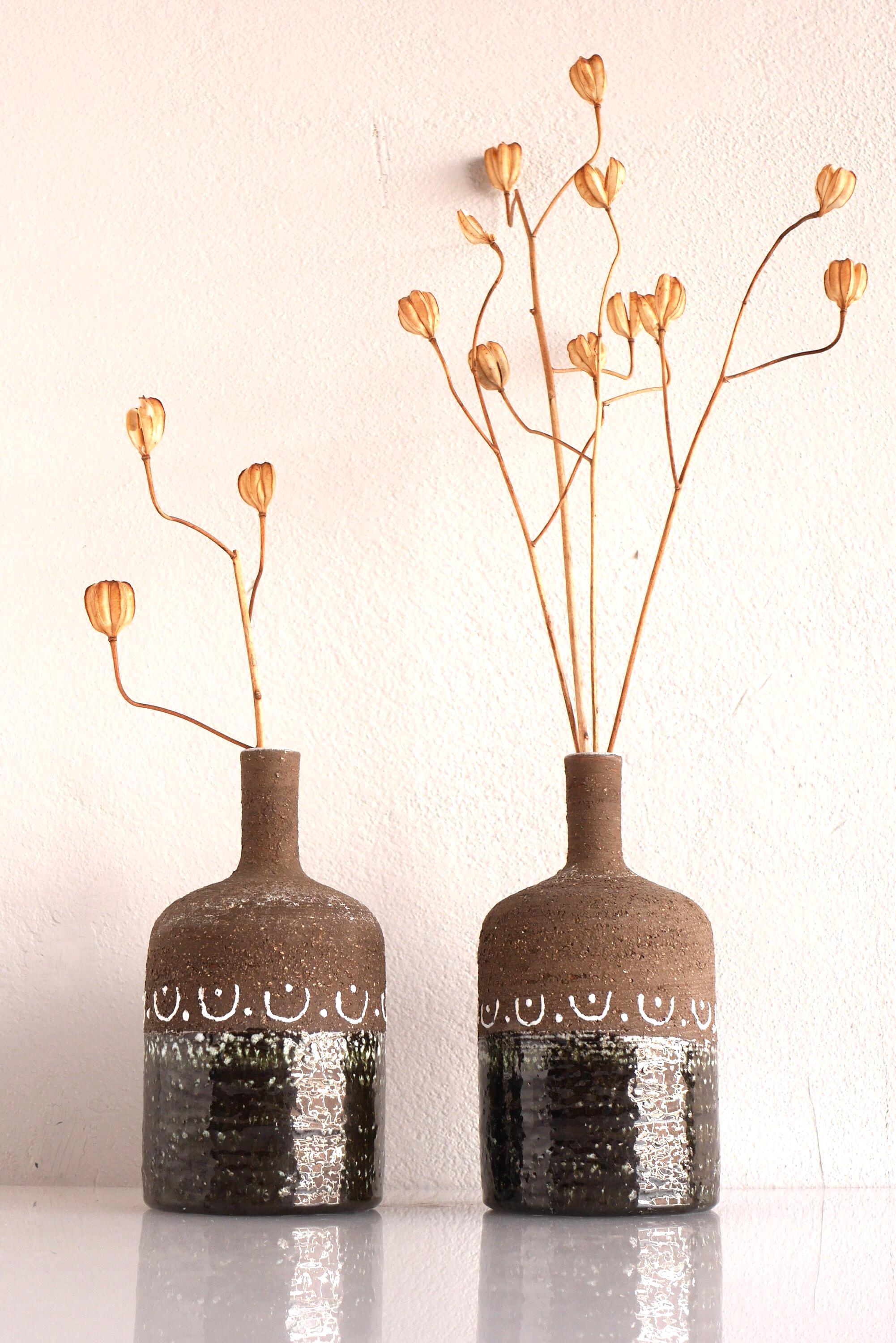 Mid-century modern Scandinavian brutalist art pottery vases by Nittsjö Sweden For Sale 1