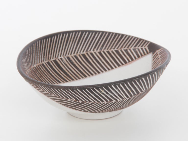 Mid-Century Modern Scandinavian ceramic bowl with leaves pattern. Swedish work.